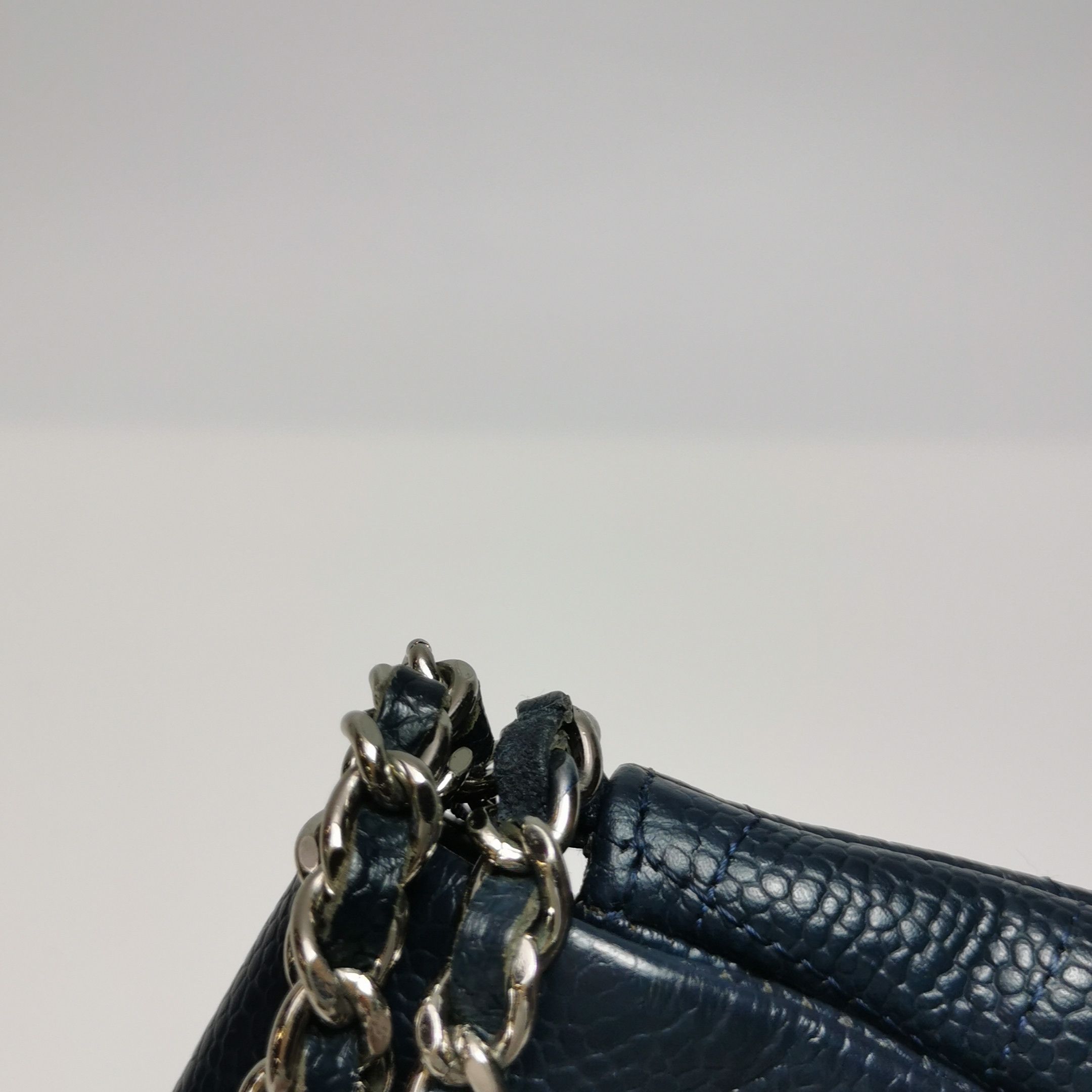 Chanel Chanel Women os Crossbody Bags Size ONE SIZE - 13 Thumbnail