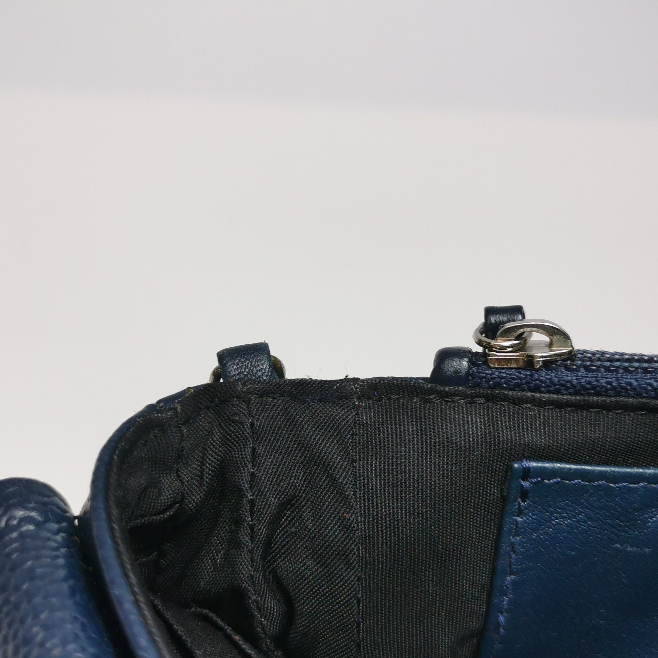 Chanel Chanel Women os Crossbody Bags Size ONE SIZE - 11 Thumbnail