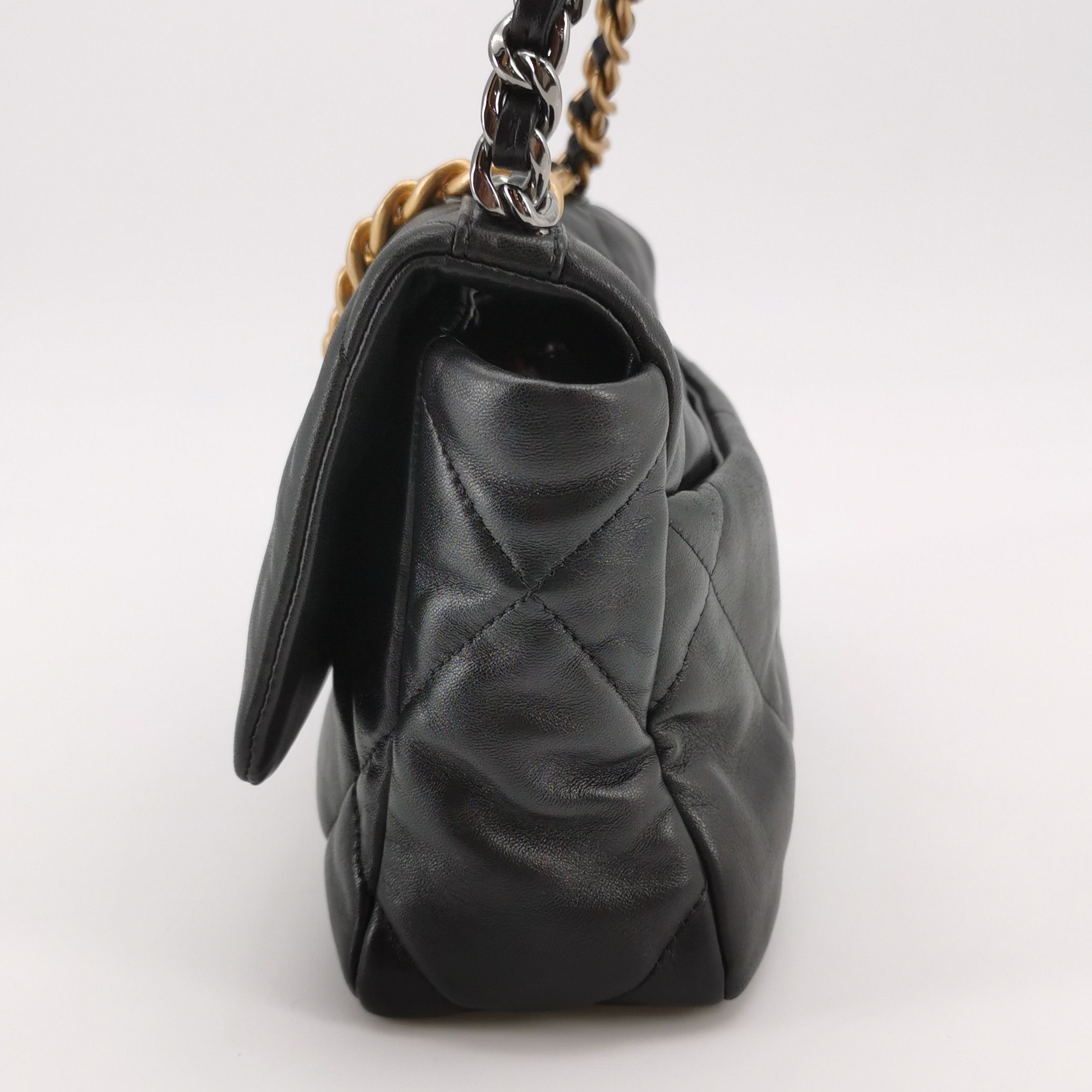 Chanel Chanel Women os Shoulder Bags Size ONE SIZE - 3 Thumbnail