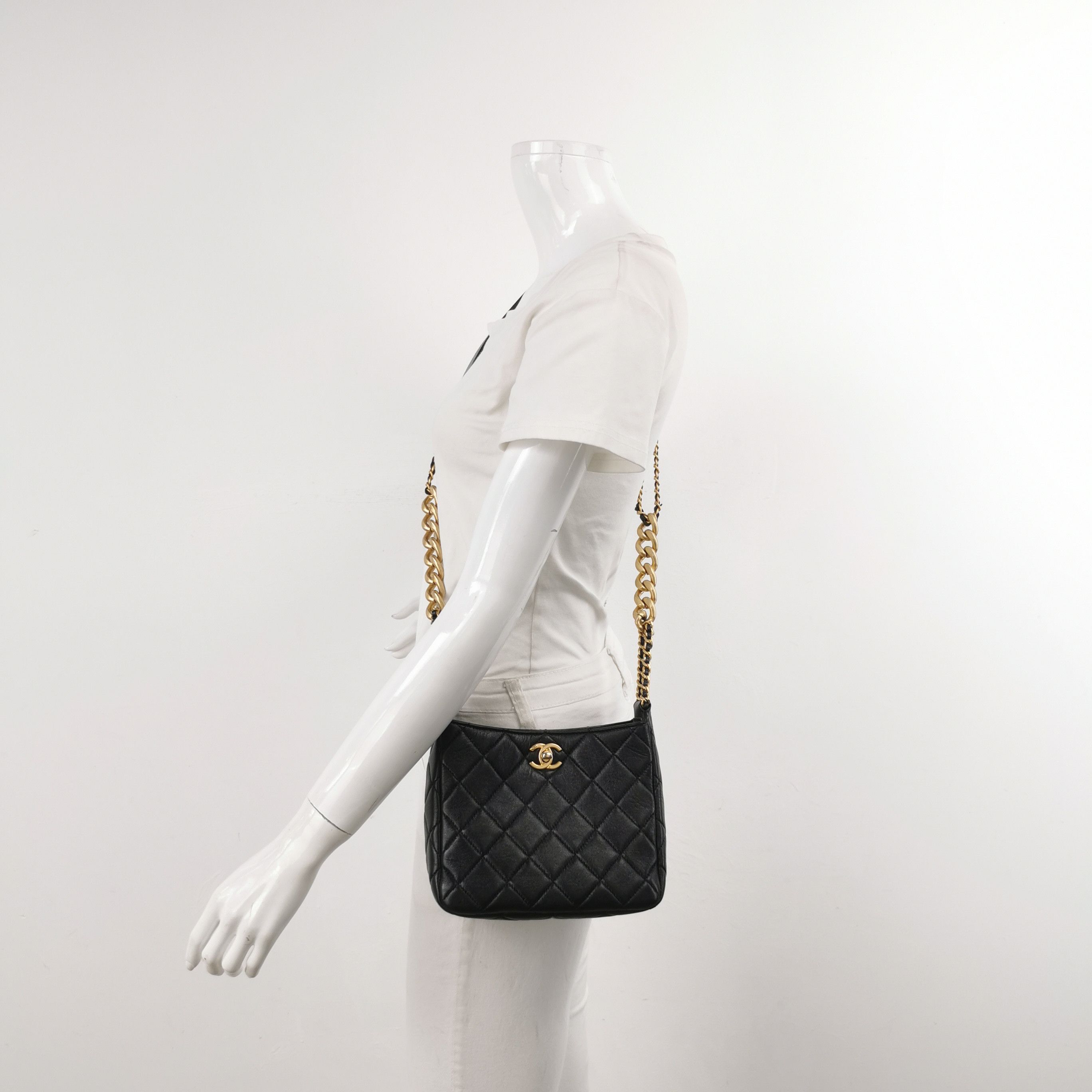 Chanel Chanel Women os Shoulder Bags Size ONE SIZE - 2 Thumbnail