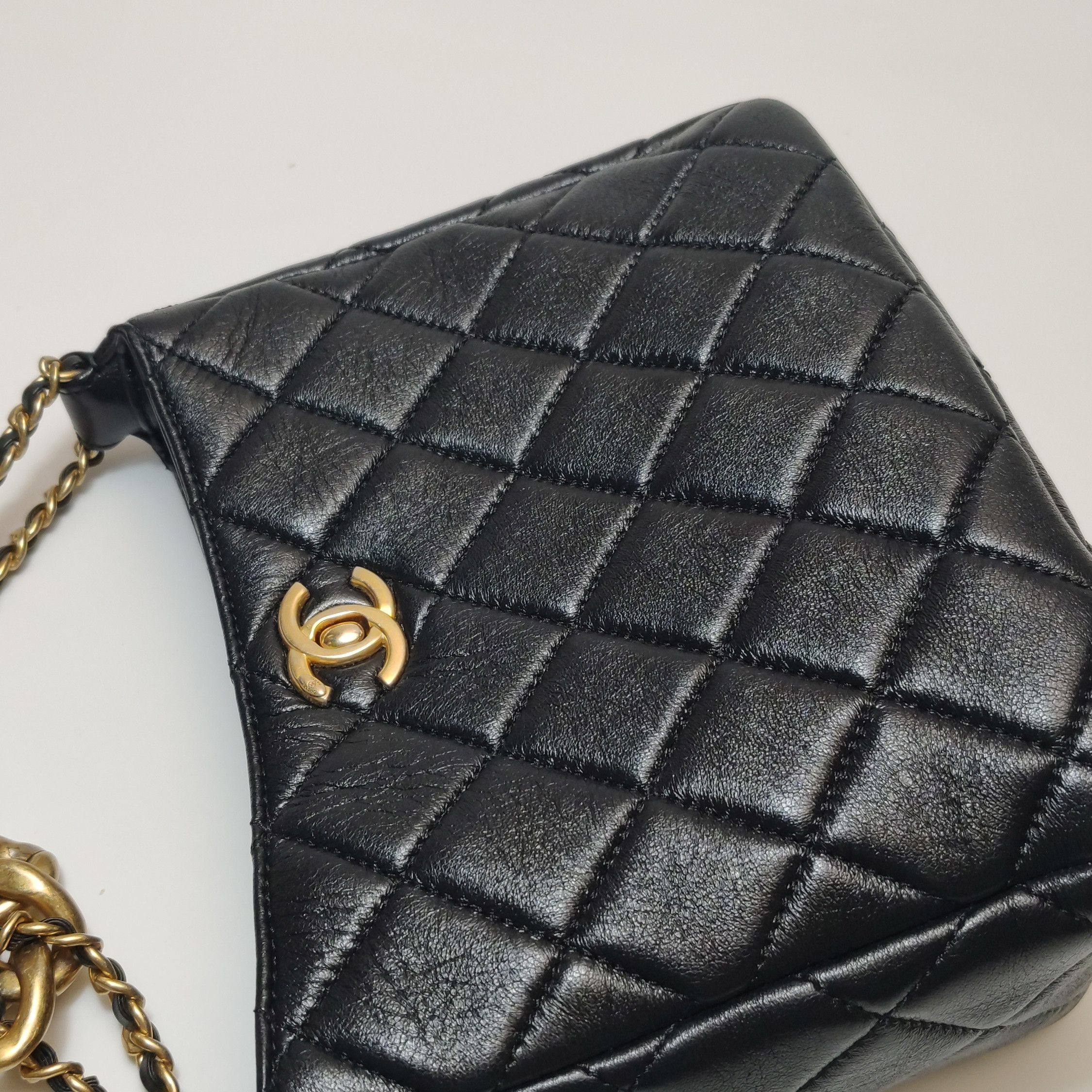 Chanel Chanel Women os Shoulder Bags Size ONE SIZE - 25 Thumbnail
