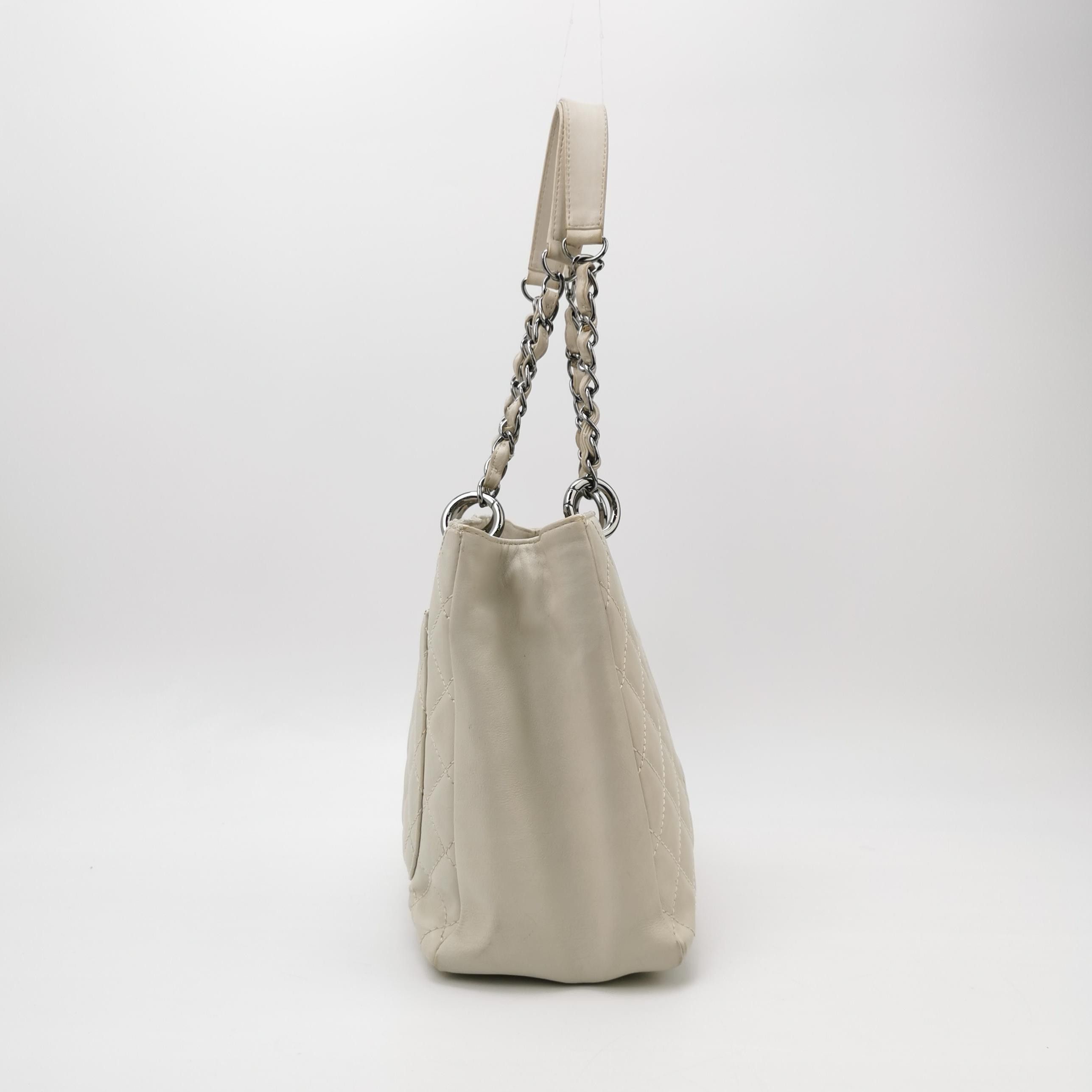 Chanel Chanel Women os Shoulder Bags Size ONE SIZE - 4 Thumbnail