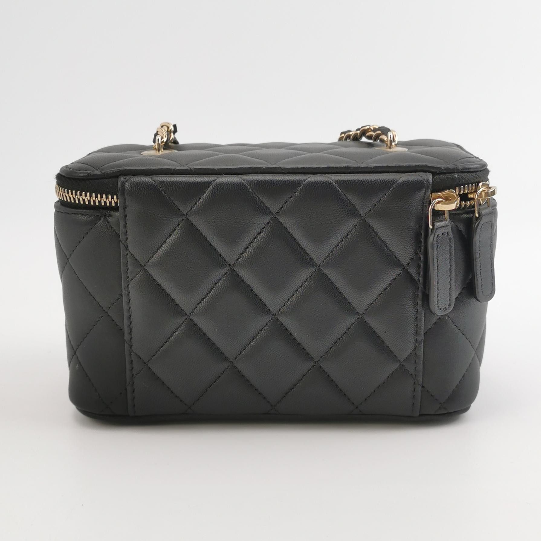 Chanel Chanel Women os Shoulder Bags Size ONE SIZE - 5 Thumbnail
