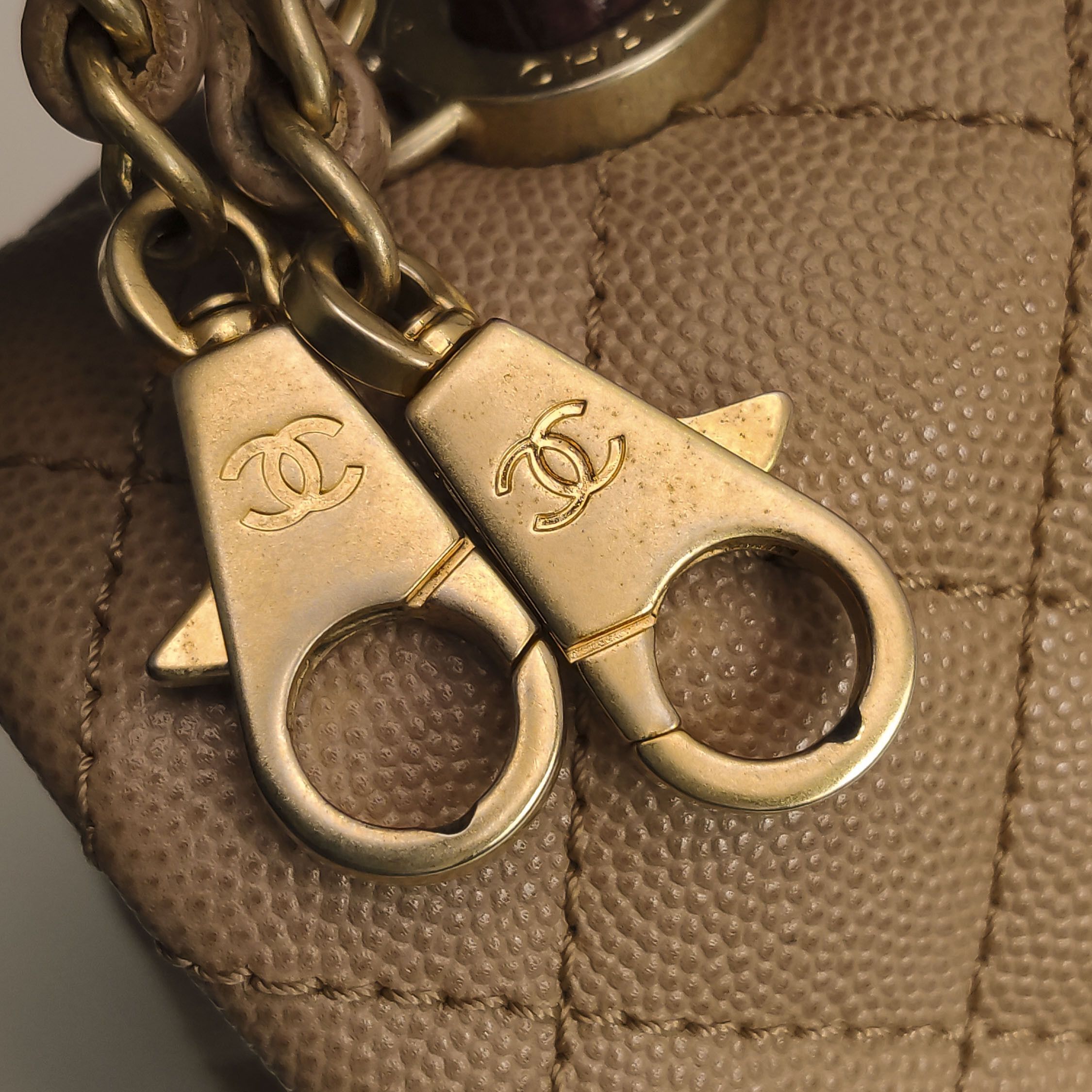 Chanel Chanel Women os Shoulder Bags Size ONE SIZE - 14 Thumbnail