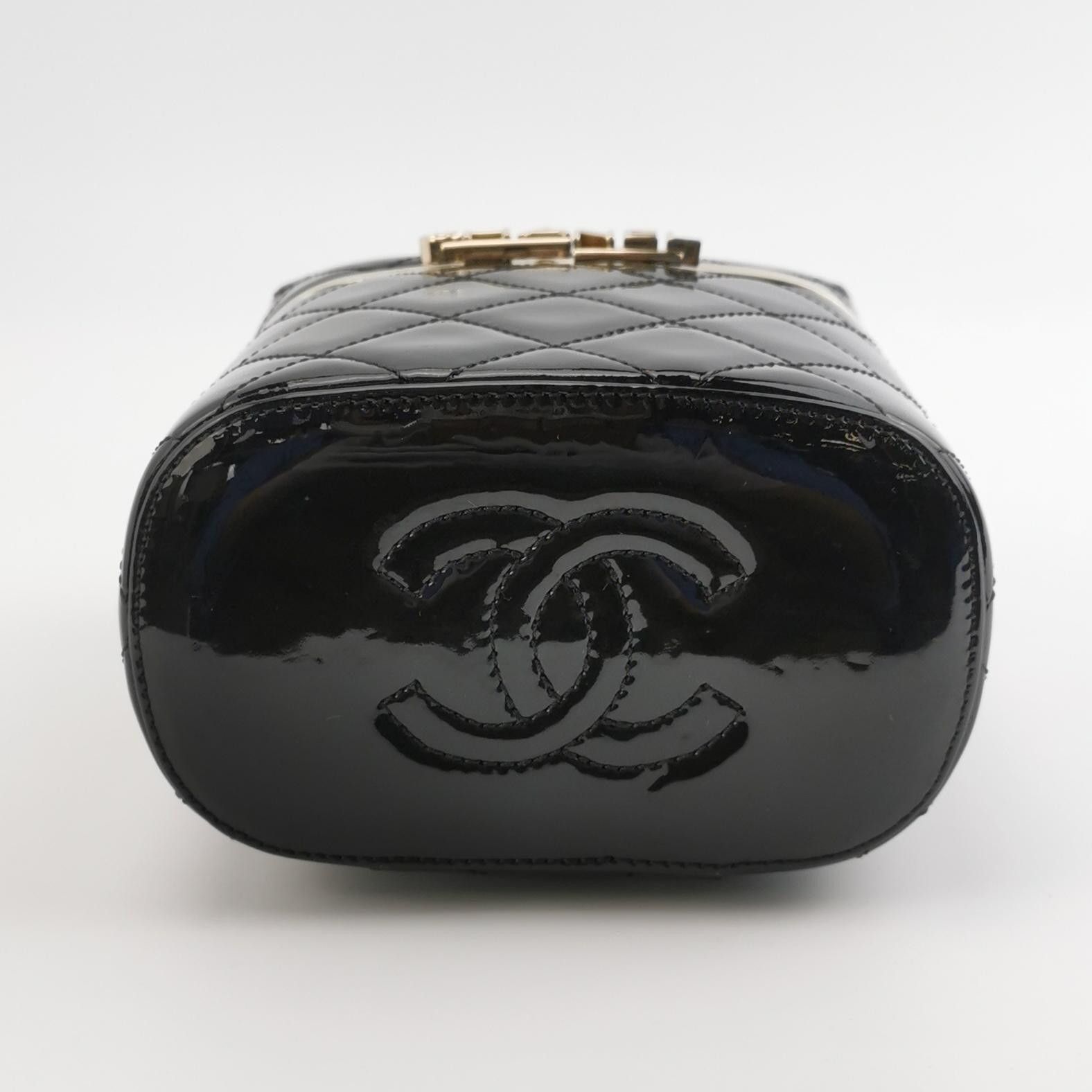 Chanel Chanel Women os Shoulder Bags Size ONE SIZE - 6 Thumbnail