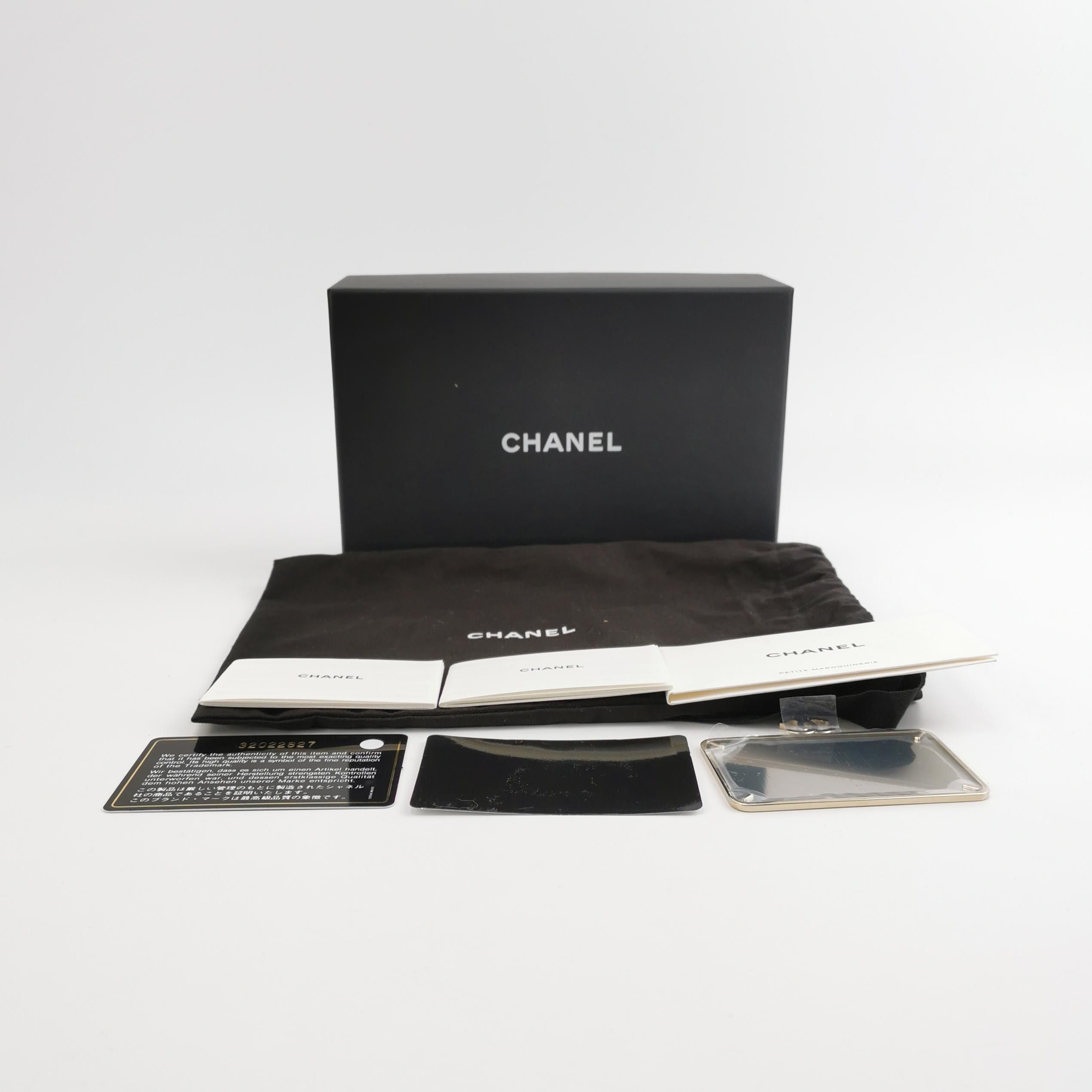 Chanel Chanel Women os Shoulder Bags Size ONE SIZE - 9 Thumbnail
