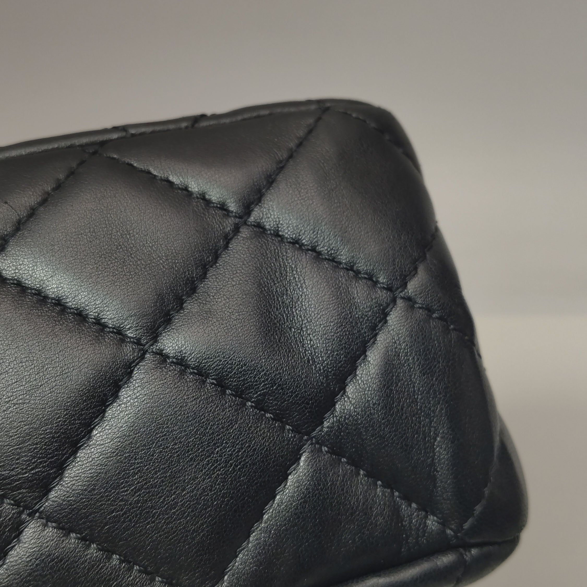 Chanel Chanel Women os Shoulder Bags Size ONE SIZE - 23 Thumbnail