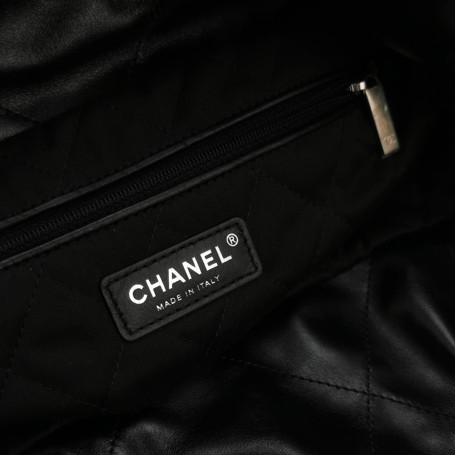 Chanel Chanel Women os Shoulder Bags Size ONE SIZE - 8 Thumbnail