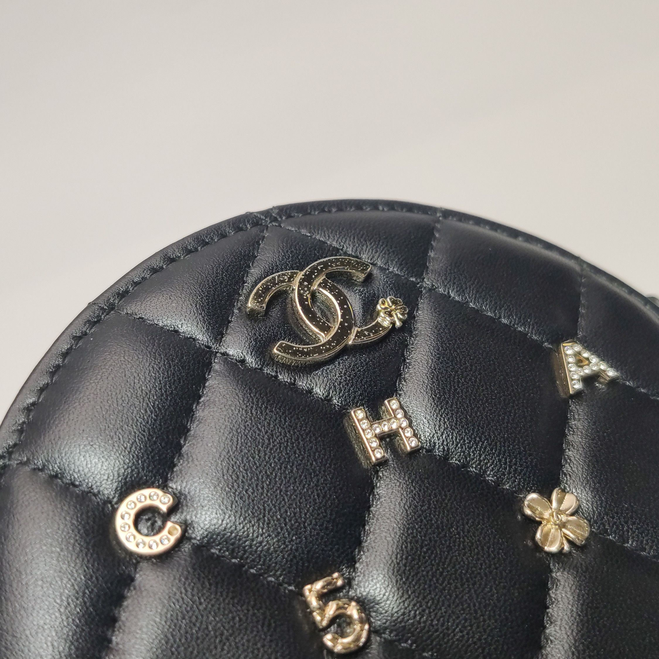 Chanel Chanel Women os Shoulder Bags Size ONE SIZE - 12 Thumbnail
