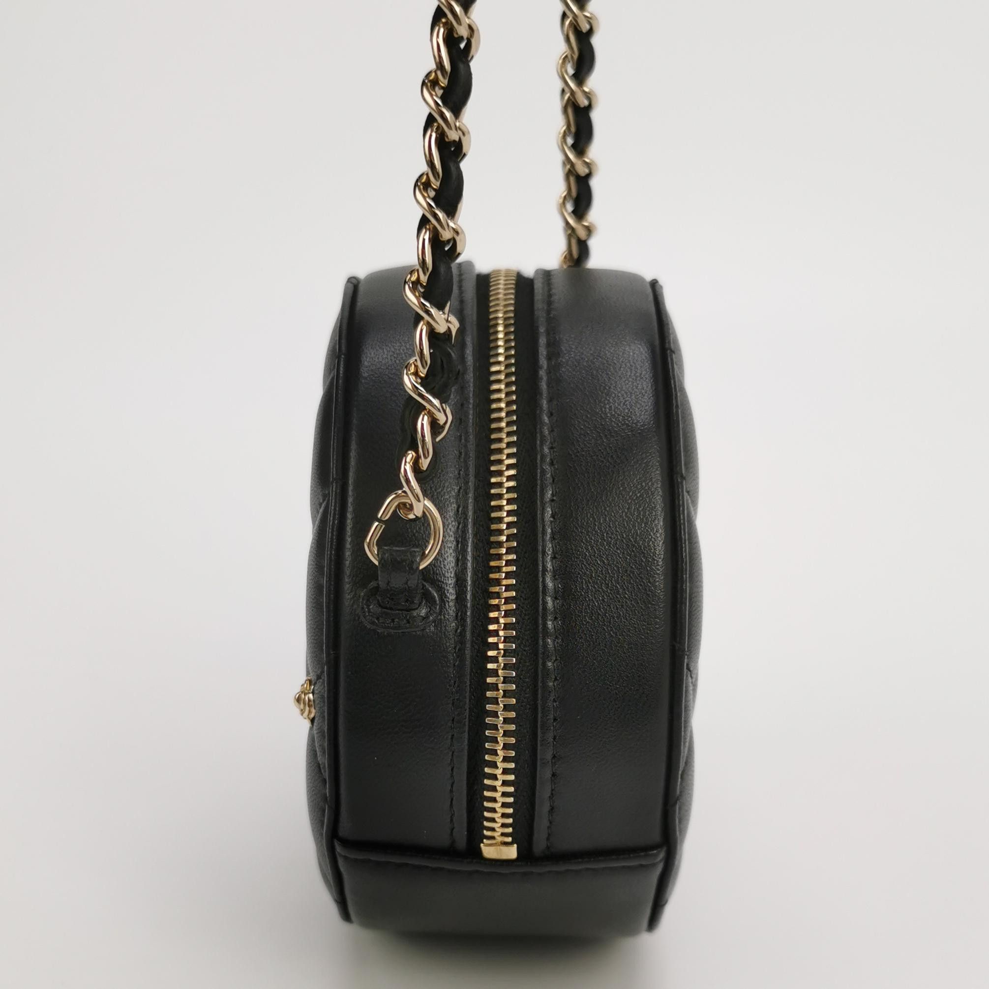 Chanel Chanel Women os Shoulder Bags Size ONE SIZE - 3 Thumbnail