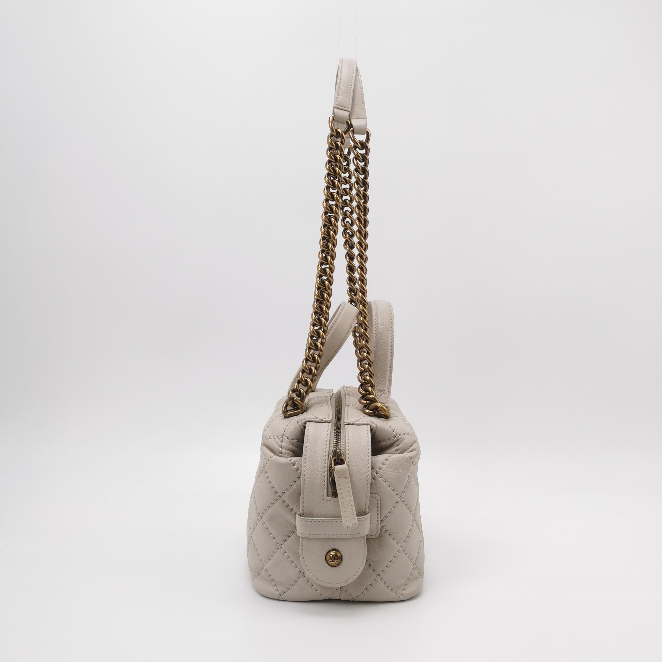 Chanel Chanel Women os Shoulder Bags Size ONE SIZE - 4 Thumbnail