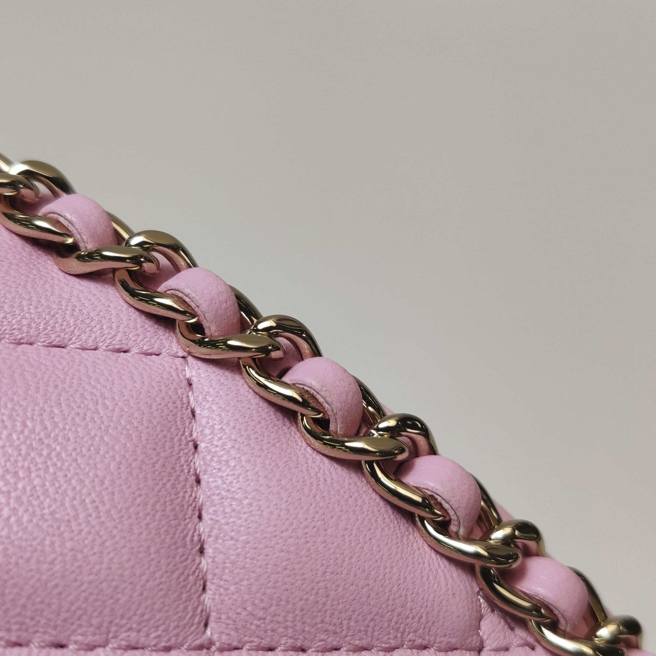 Chanel Chanel Women os Crossbody Bags Size ONE SIZE - 20 Thumbnail