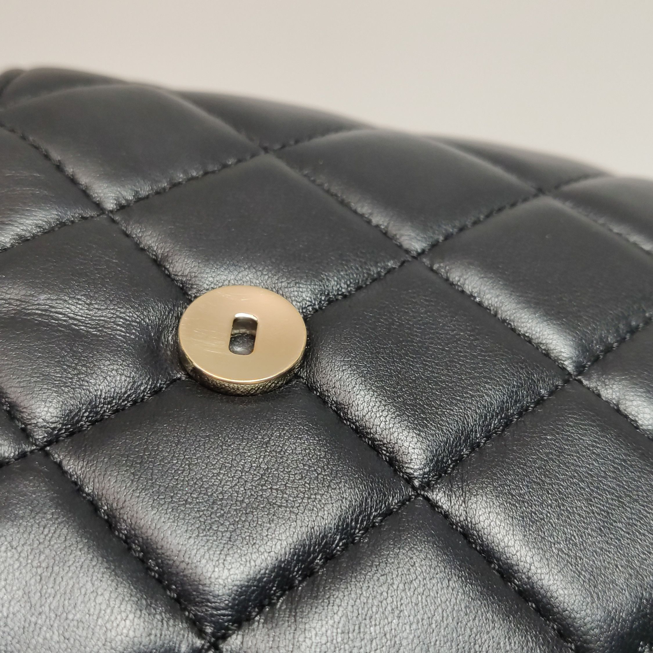 Chanel Chanel Women os Shoulder Bags Size ONE SIZE - 13 Thumbnail