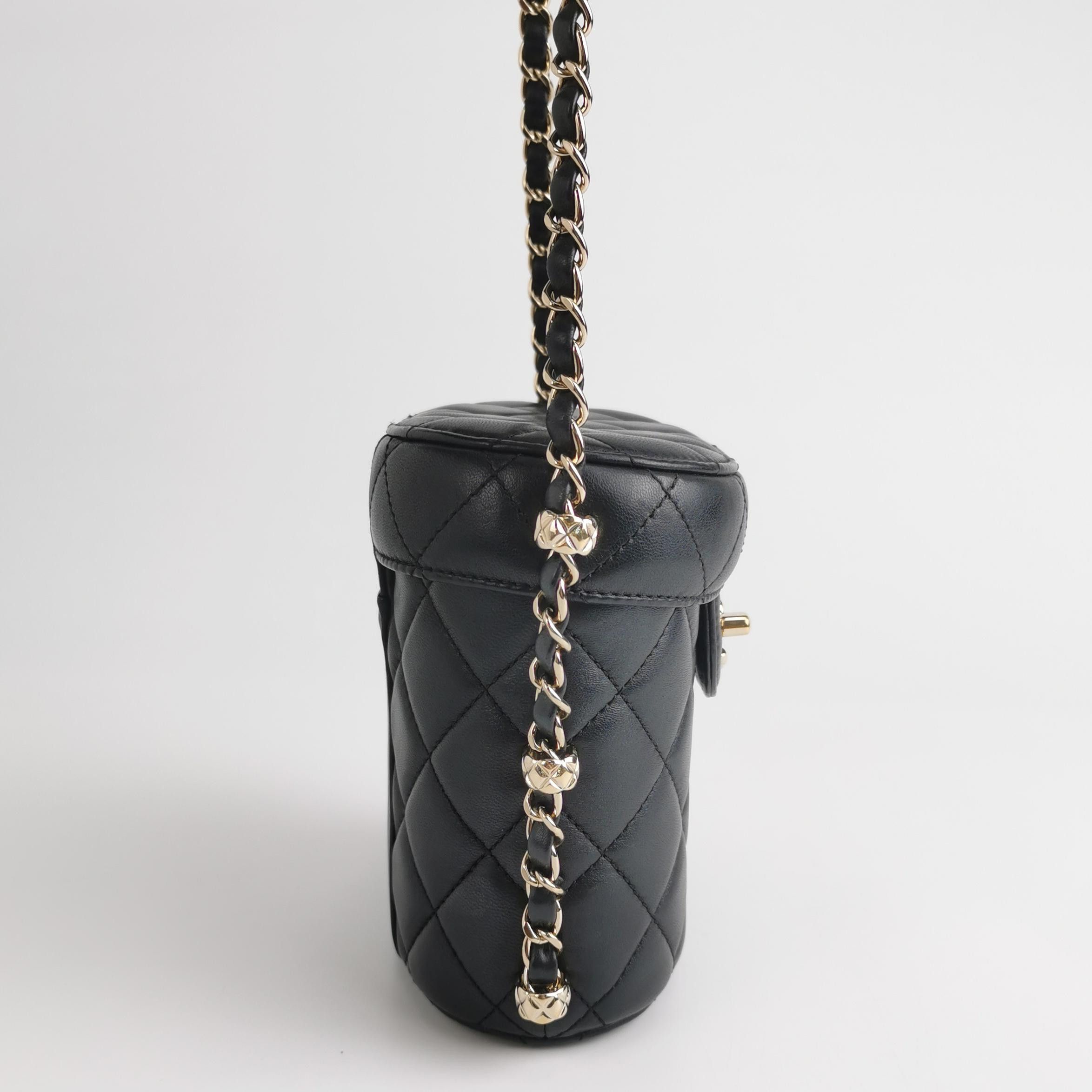 Chanel Chanel Women os Shoulder Bags Size ONE SIZE - 4 Thumbnail