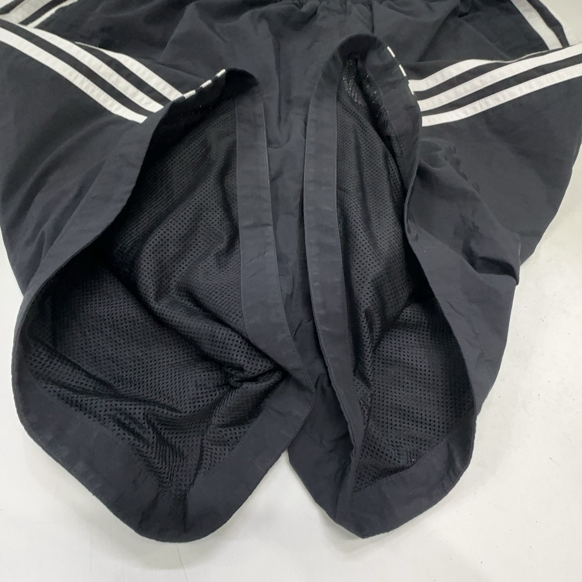 Balenciaga Balenciaga x adidas Logo Stripe Shorts US 34 / EU 50 Size US 34 / EU 50 - 7 Thumbnail
