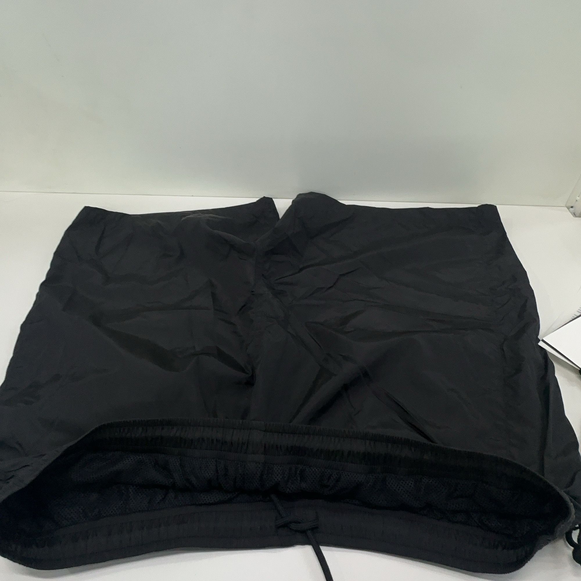 Moncler Moncler Nylon Bermuda Shorts US 36 / EU 52 Size US 36 / EU 52 - 6 Thumbnail