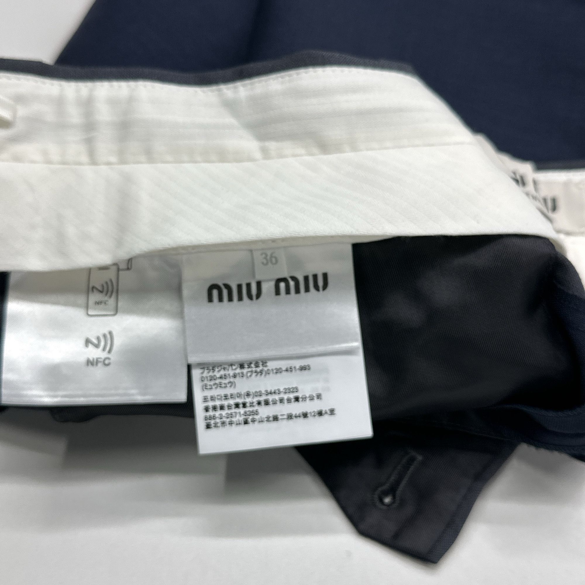 Miu Miu Miu Miu Navy Wool Shorts Size 36 Size 25" / US 0 / IT 36 - 4 Thumbnail