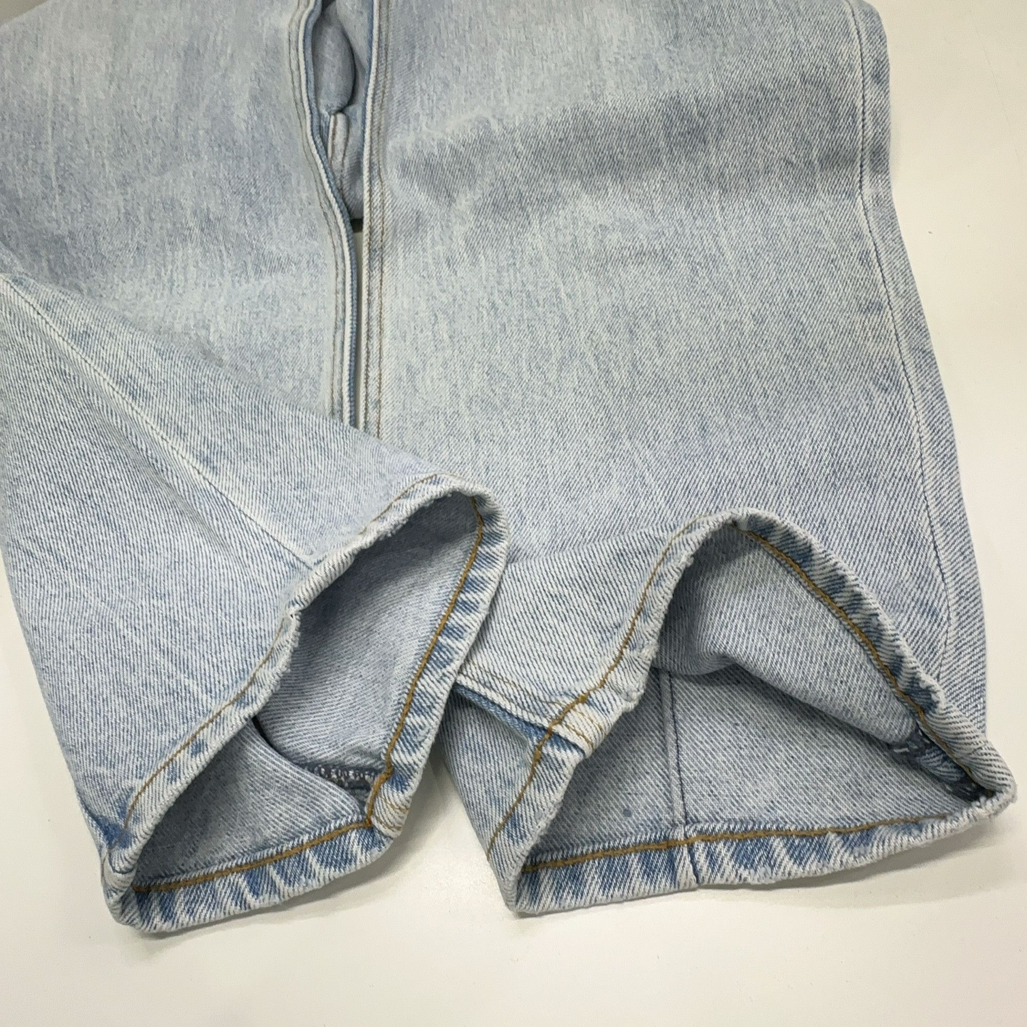 Alexander Wang Alexander Wang Washed Denim Jeans Size 26 Size 26" / US 2 / IT 38 - 10 Thumbnail