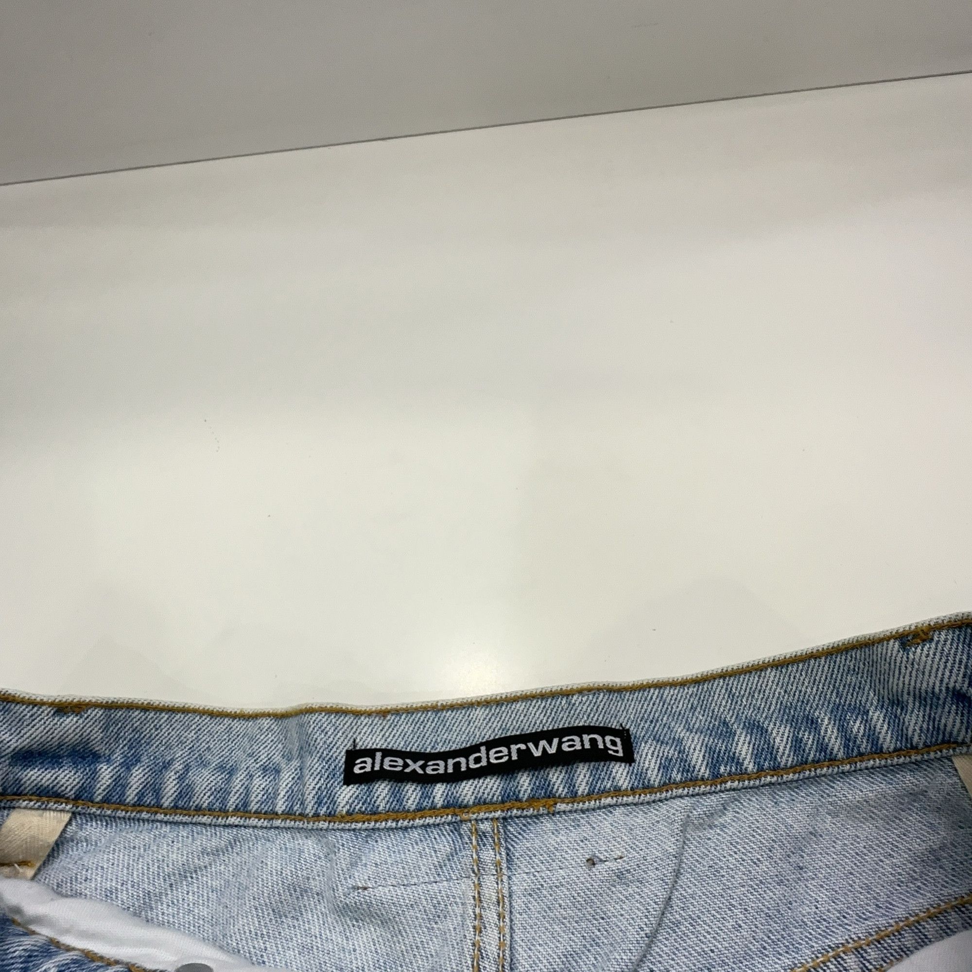 Alexander Wang Alexander Wang Washed Denim Jeans Size 26 Size 26" / US 2 / IT 38 - 3 Thumbnail