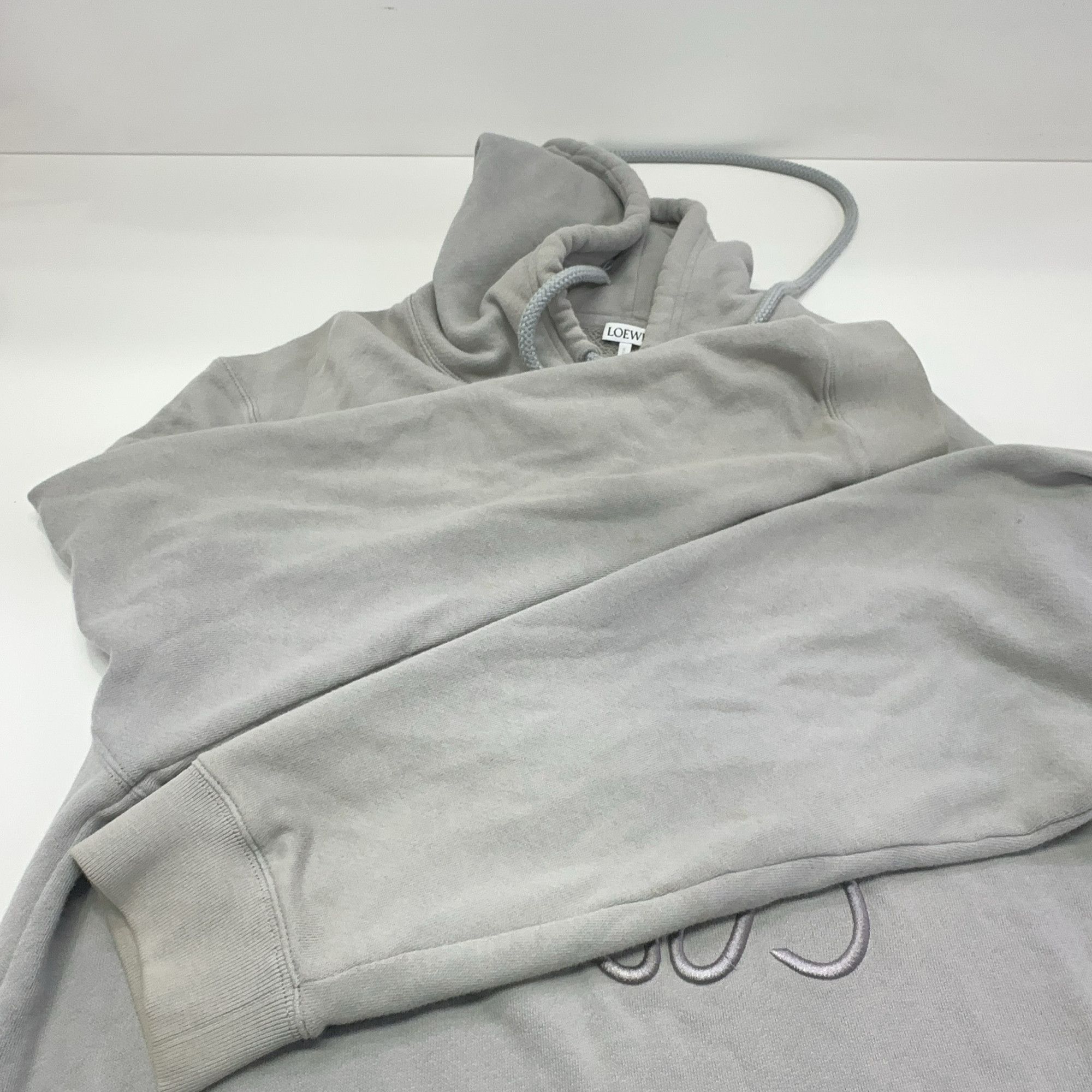 Loewe Loewe Anagram Embroidered Hoodie Gray Size XL Size US XL / EU 56 / 4 - 16 Thumbnail
