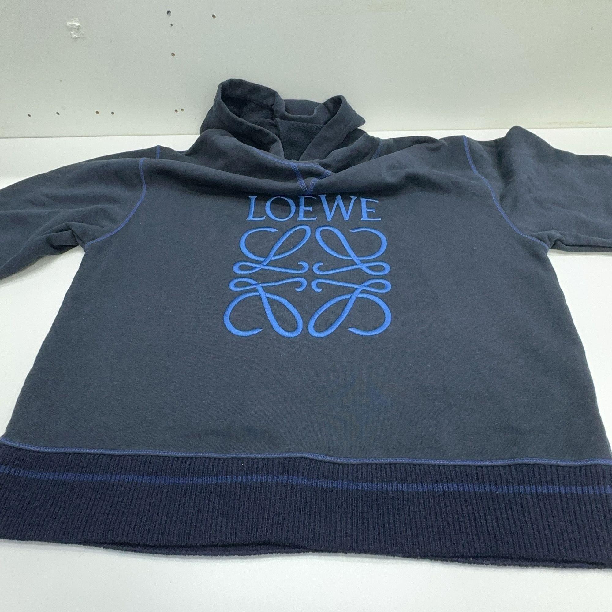 Loewe Loewe Anagram Embroidered Hoodie Size L Size L / US 10 / IT 46 - 14 Thumbnail