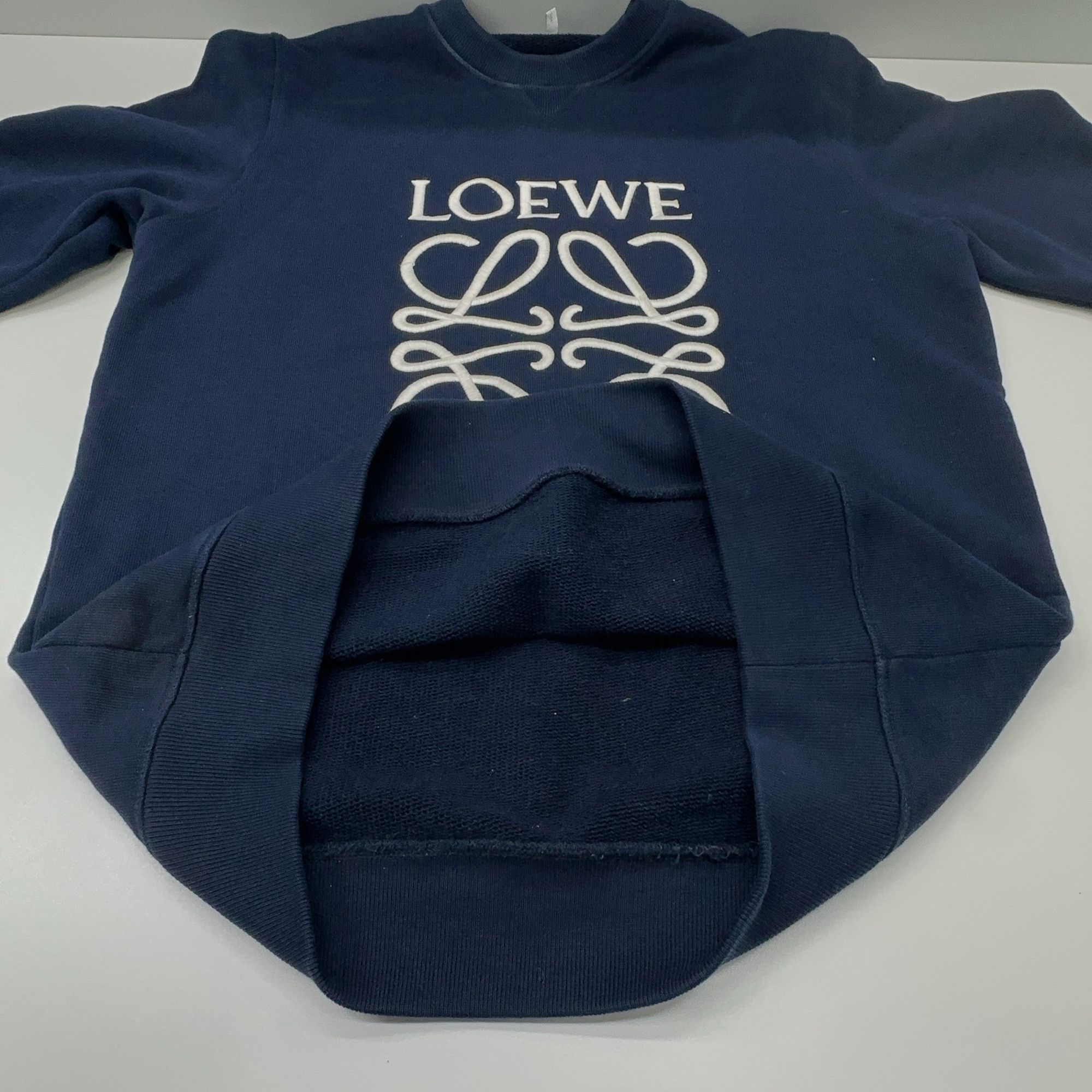 Loewe Loewe Anagram Logo Sweatshirt Navy Size M Size US M / EU 48-50 / 2 - 9 Thumbnail