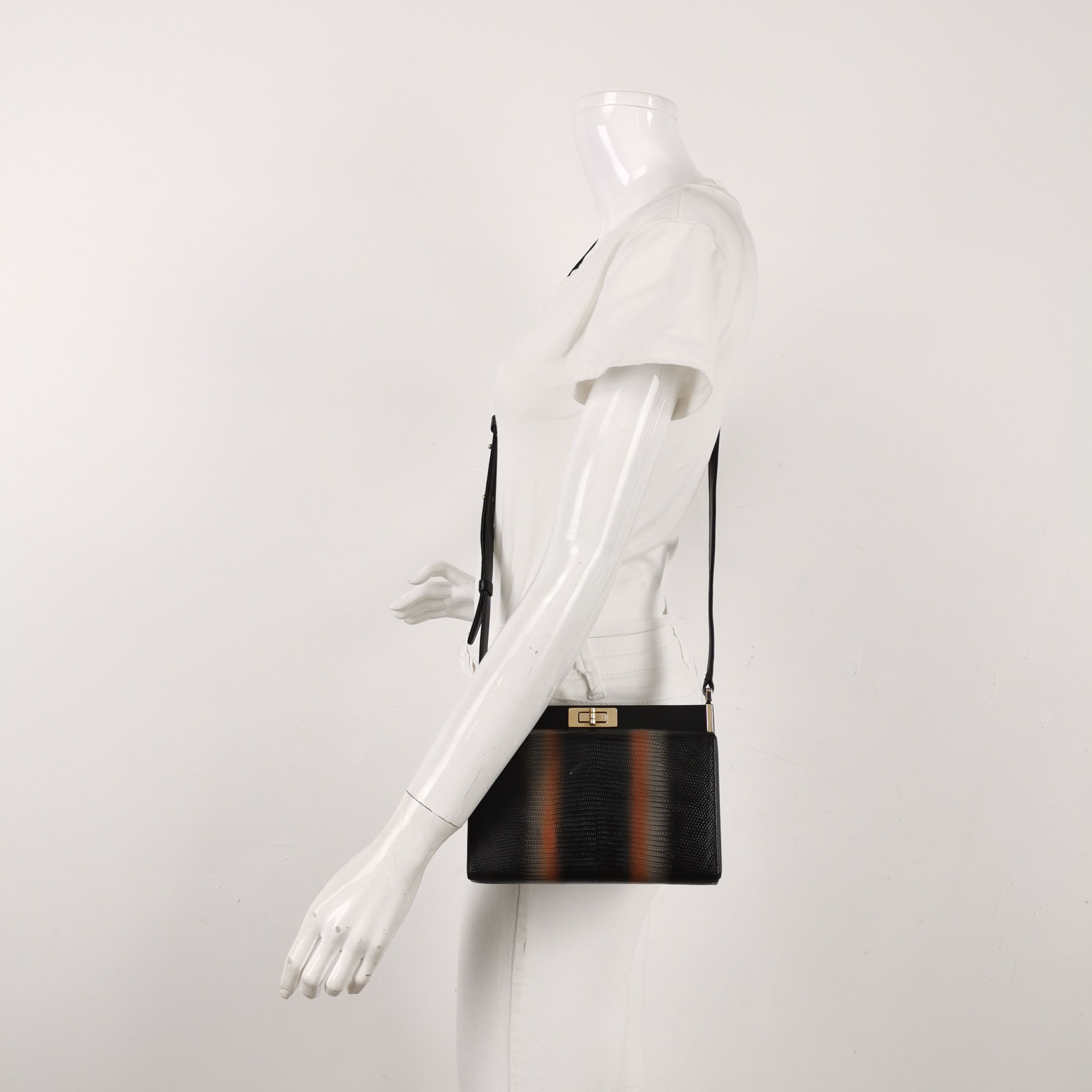 Chanel Chanel Women os Shoulder Bags Size ONE SIZE - 2 Thumbnail