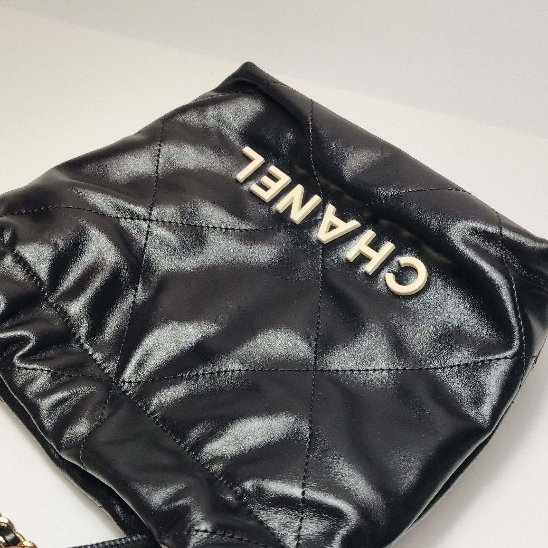 Chanel Chanel Women os Crossbody Bags Size ONE SIZE - 15 Thumbnail