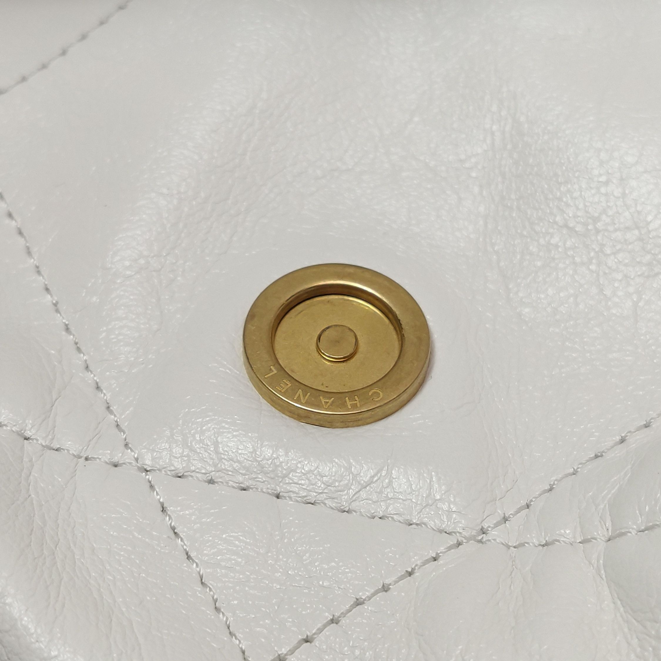 Chanel Chanel Women os Shoulder Bags Size ONE SIZE - 14 Thumbnail