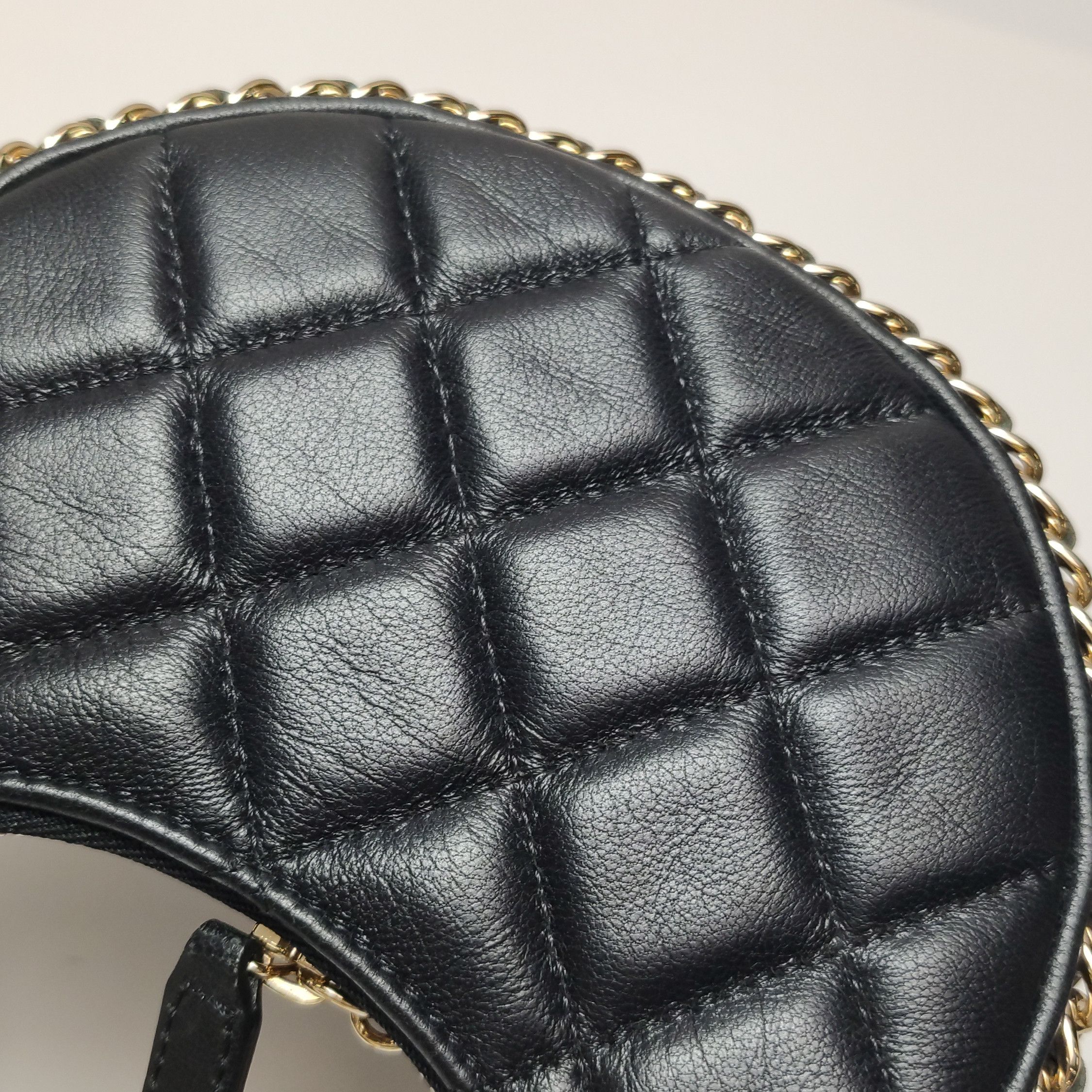 Chanel Chanel Women os Crossbody Bags Size ONE SIZE - 16 Thumbnail