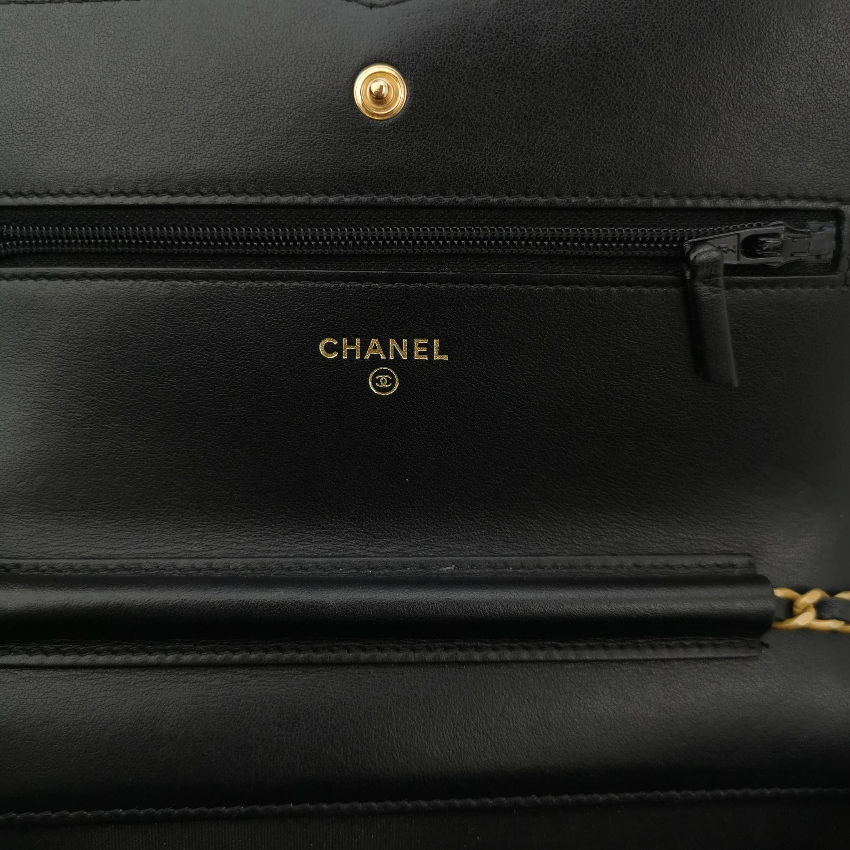 Chanel Chanel Women os Shoulder Bags Size ONE SIZE - 8 Thumbnail