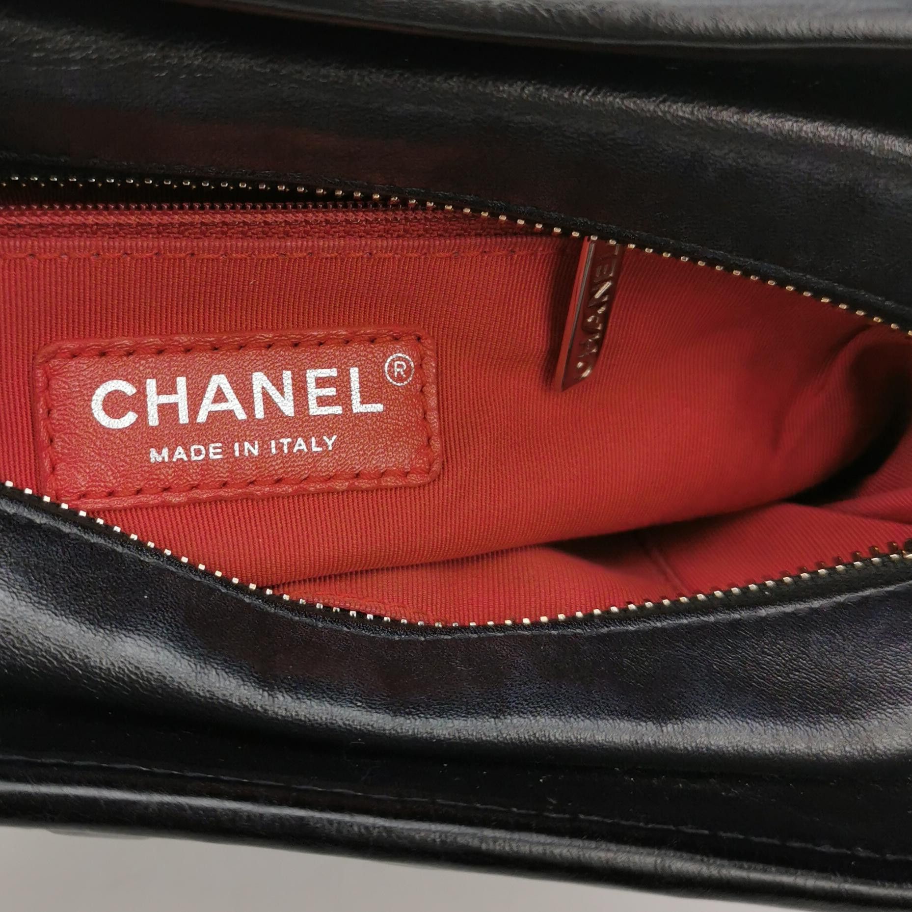 Chanel Chanel Women os Shoulder Bags Size ONE SIZE - 8 Thumbnail