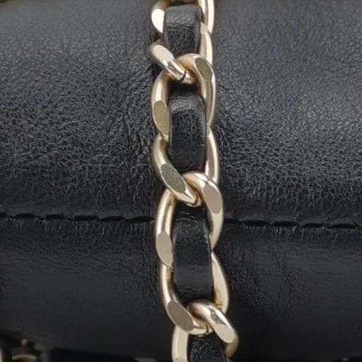 Chanel Chanel Women os Crossbody Bags Size ONE SIZE - 15 Thumbnail