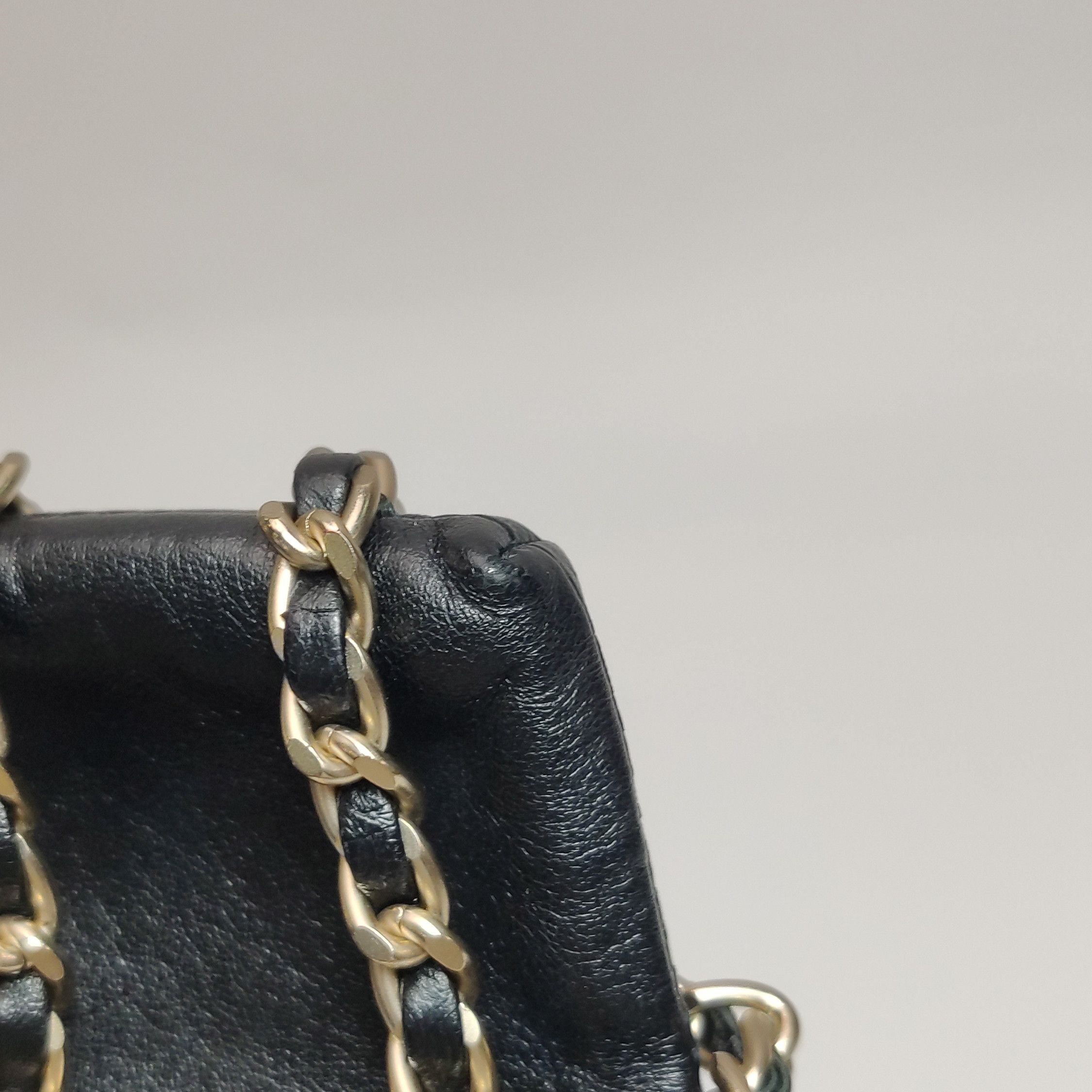 Chanel Chanel Women os Crossbody Bags Size ONE SIZE - 16 Thumbnail