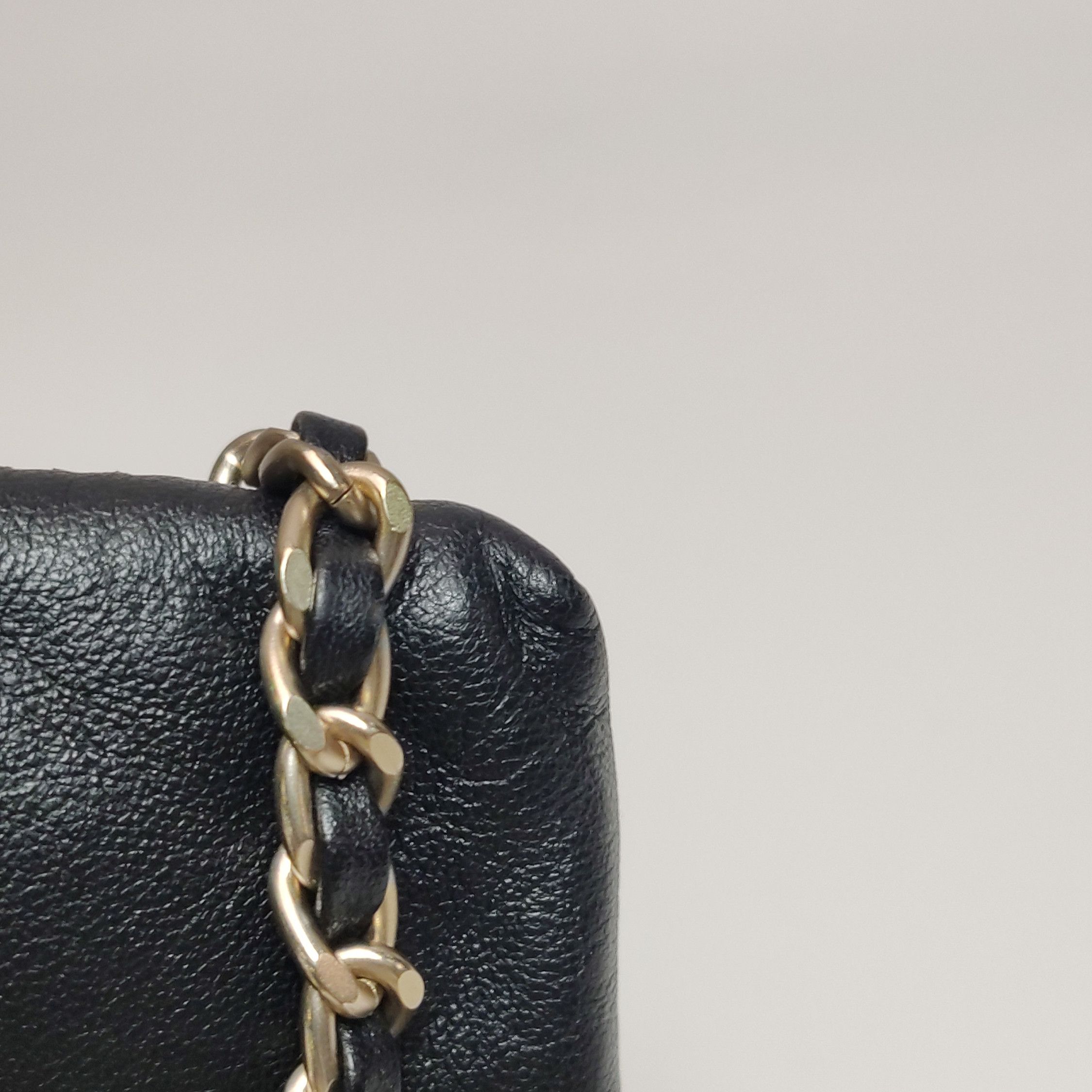 Chanel Chanel Women os Crossbody Bags Size ONE SIZE - 14 Thumbnail