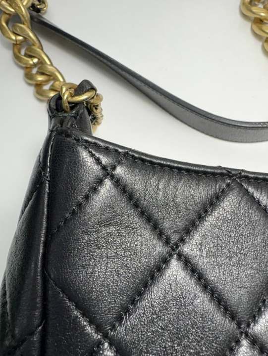 Chanel Chanel Women os Shoulder Bags Size ONE SIZE - 22 Thumbnail