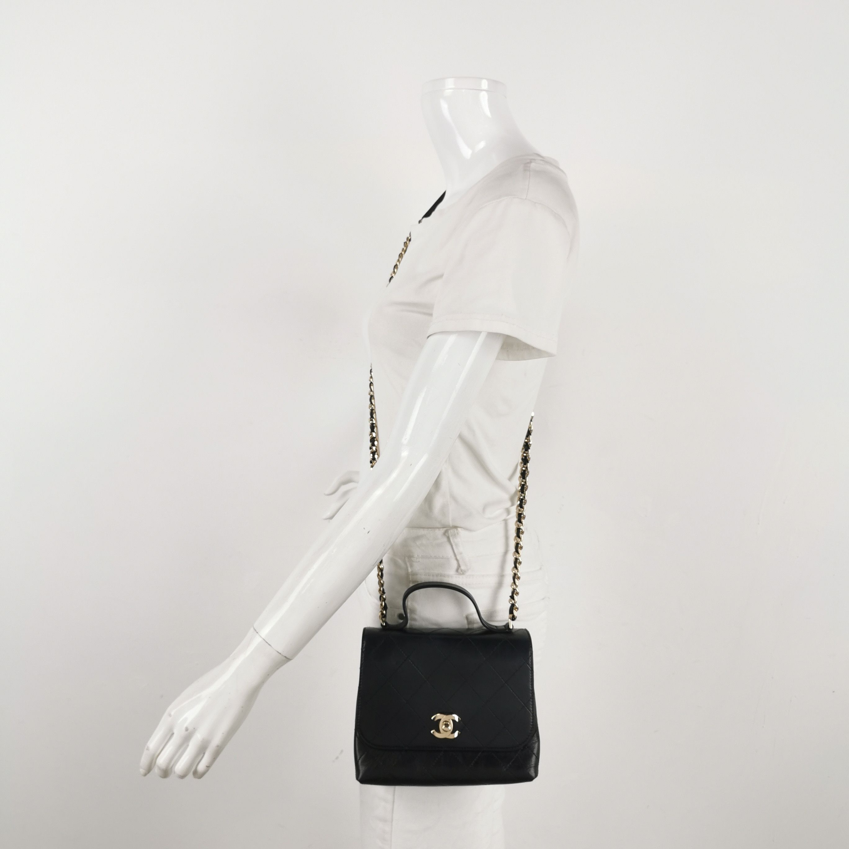 Chanel Chanel Women os Shoulder Bags Size ONE SIZE - 2 Thumbnail