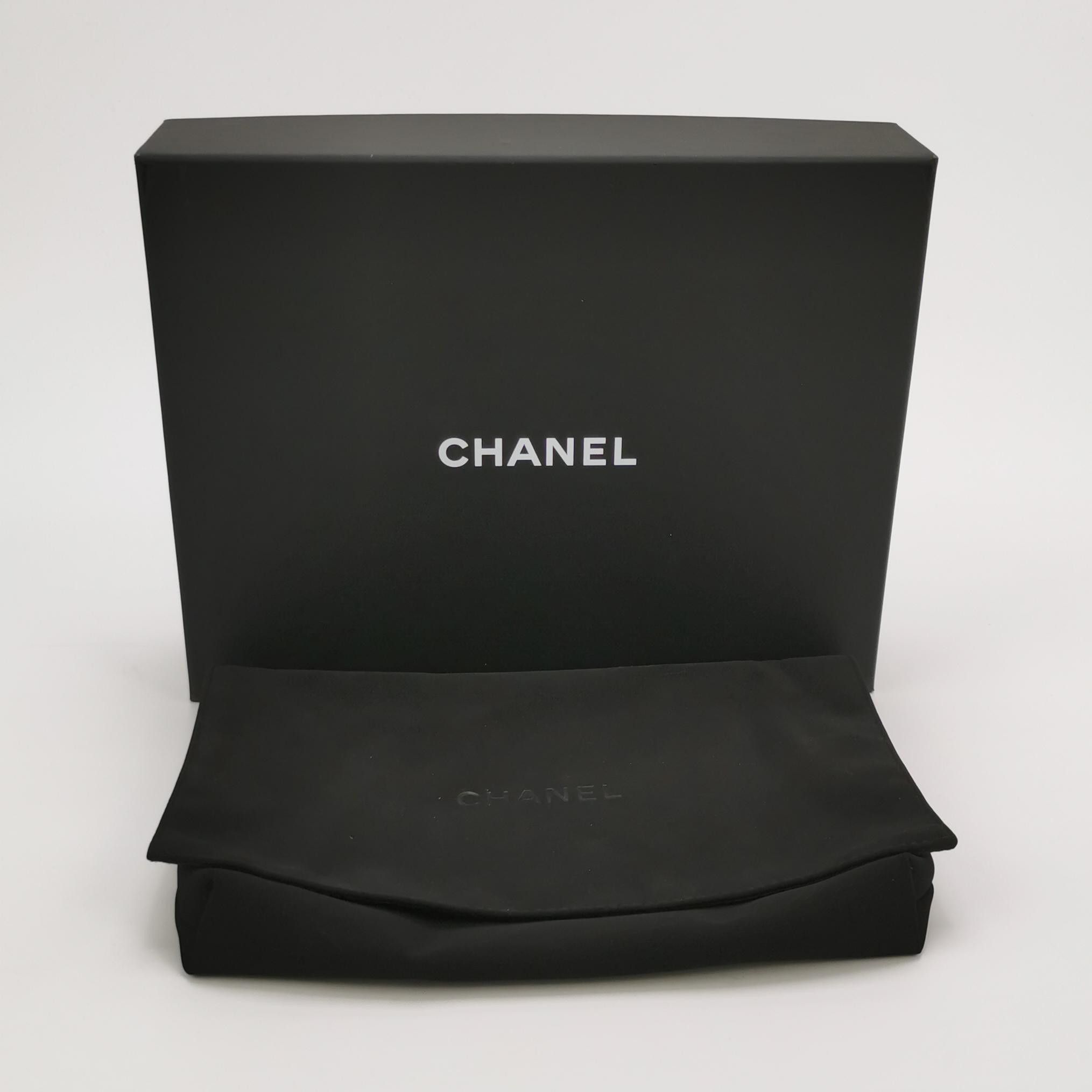 Chanel Chanel Women os Crossbody Bags Size ONE SIZE - 9 Thumbnail