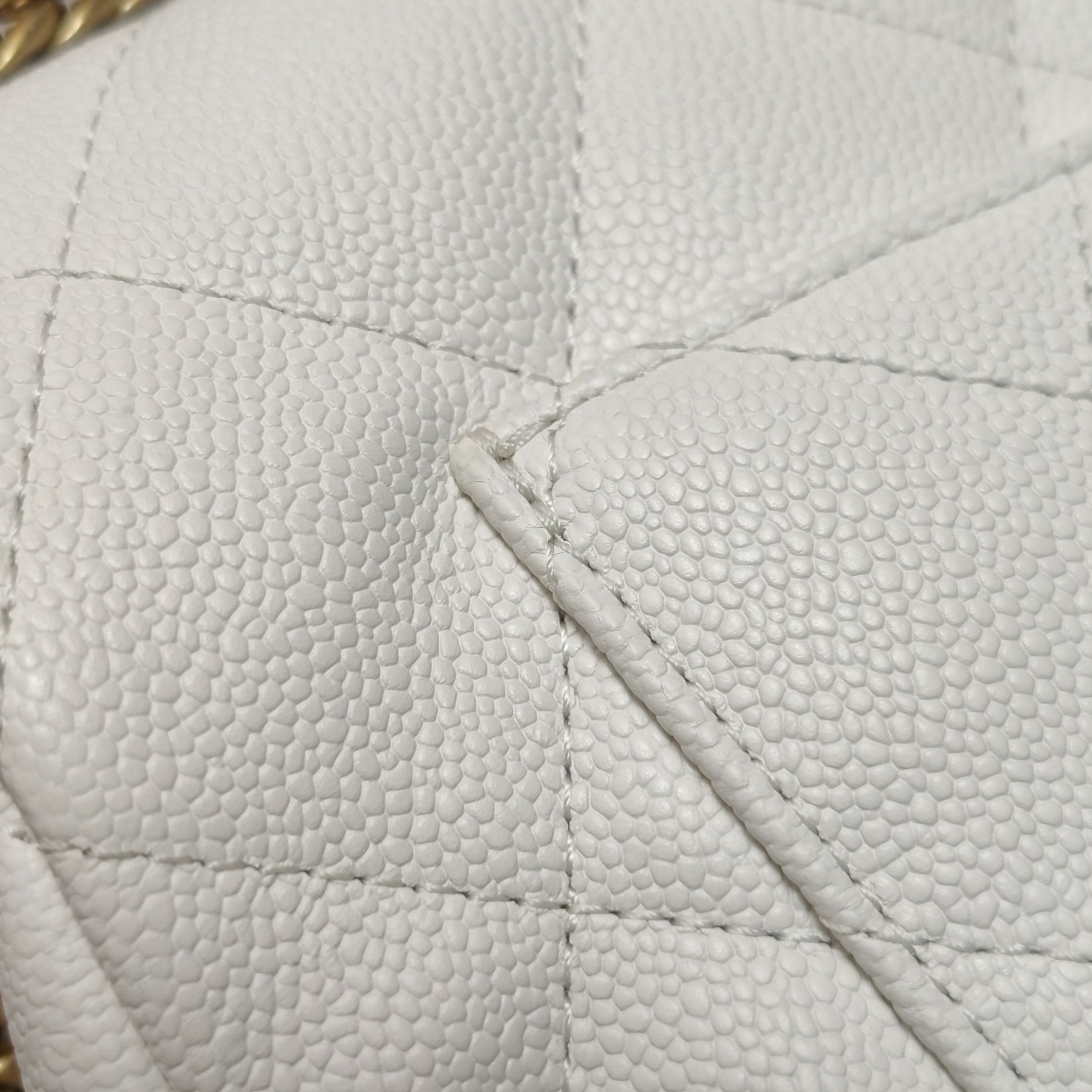 Chanel Chanel Women os Shoulder Bags Size ONE SIZE - 18 Thumbnail