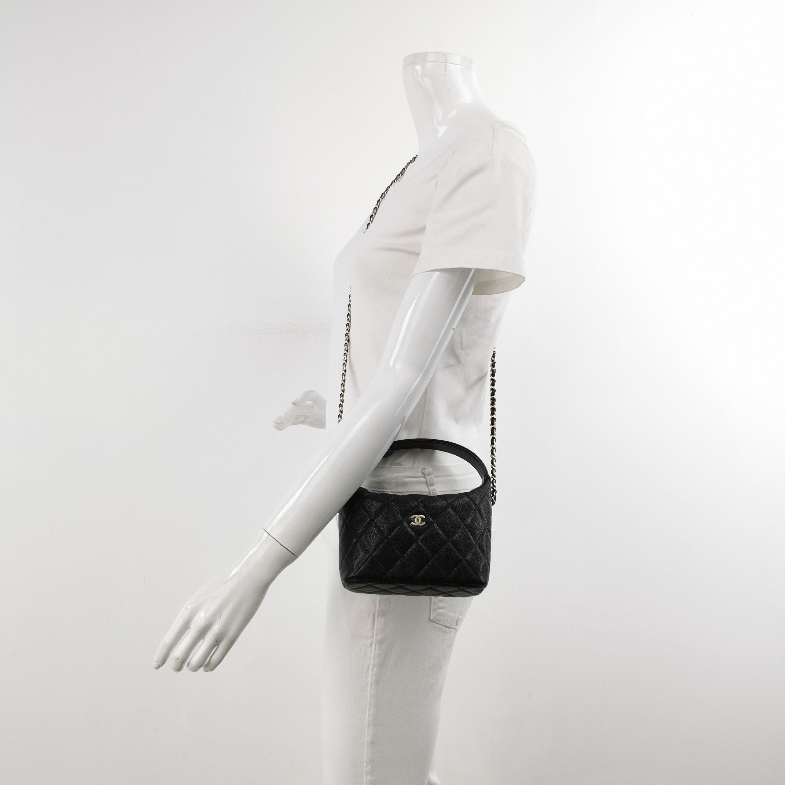 Chanel Chanel Women os Shoulder Bags Size ONE SIZE - 2 Thumbnail