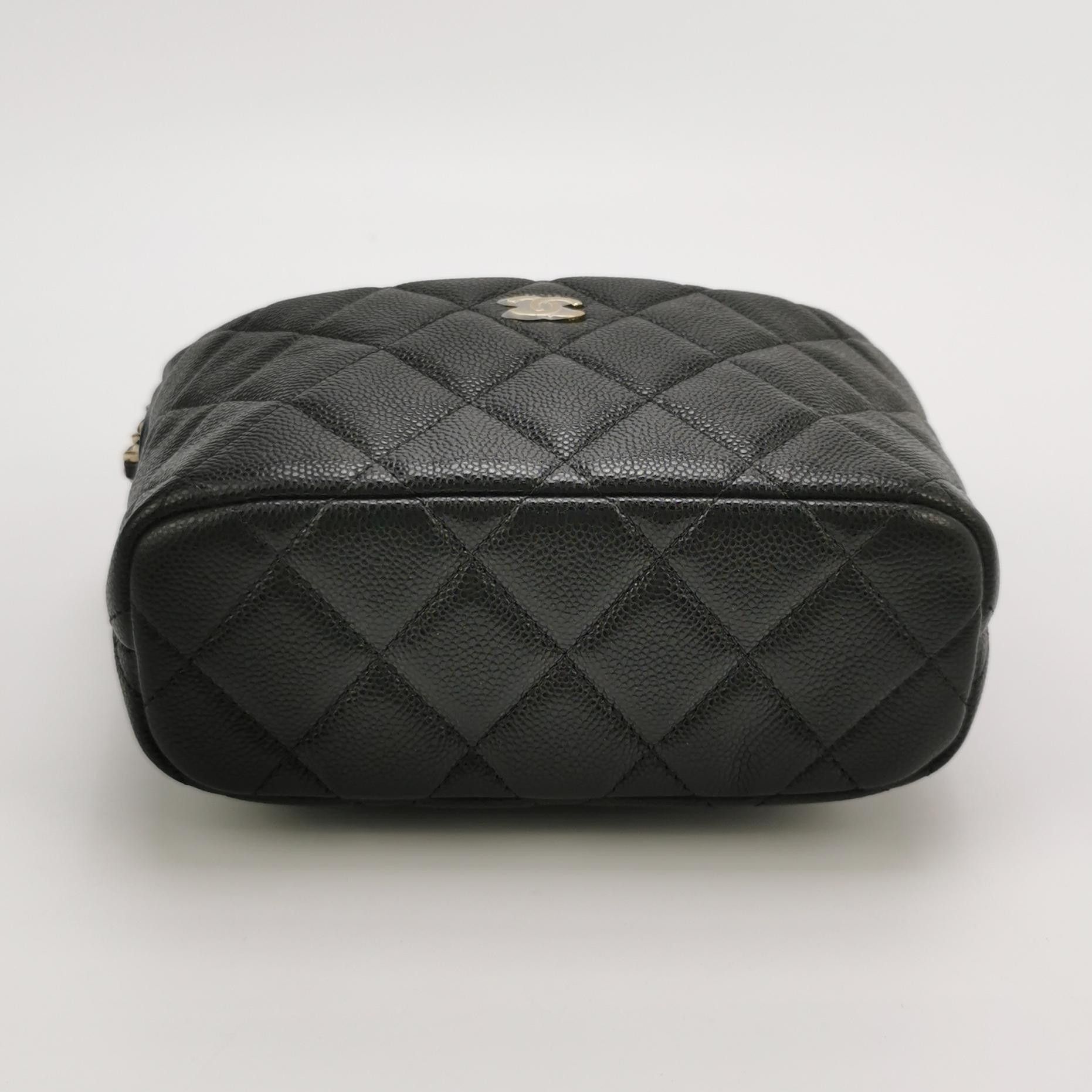 Chanel Chanel Women os Shoulder Bags Size ONE SIZE - 6 Thumbnail