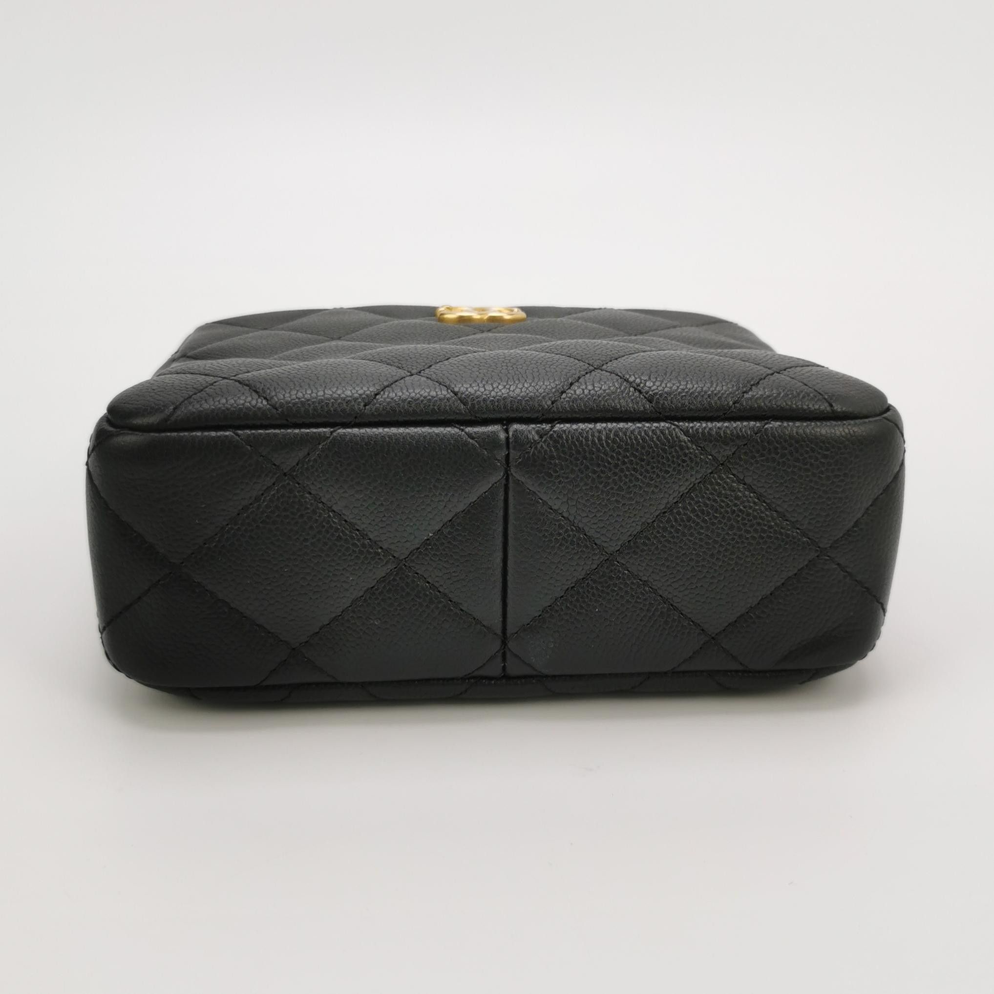 Chanel Chanel Women os Shoulder Bags Size ONE SIZE - 6 Thumbnail