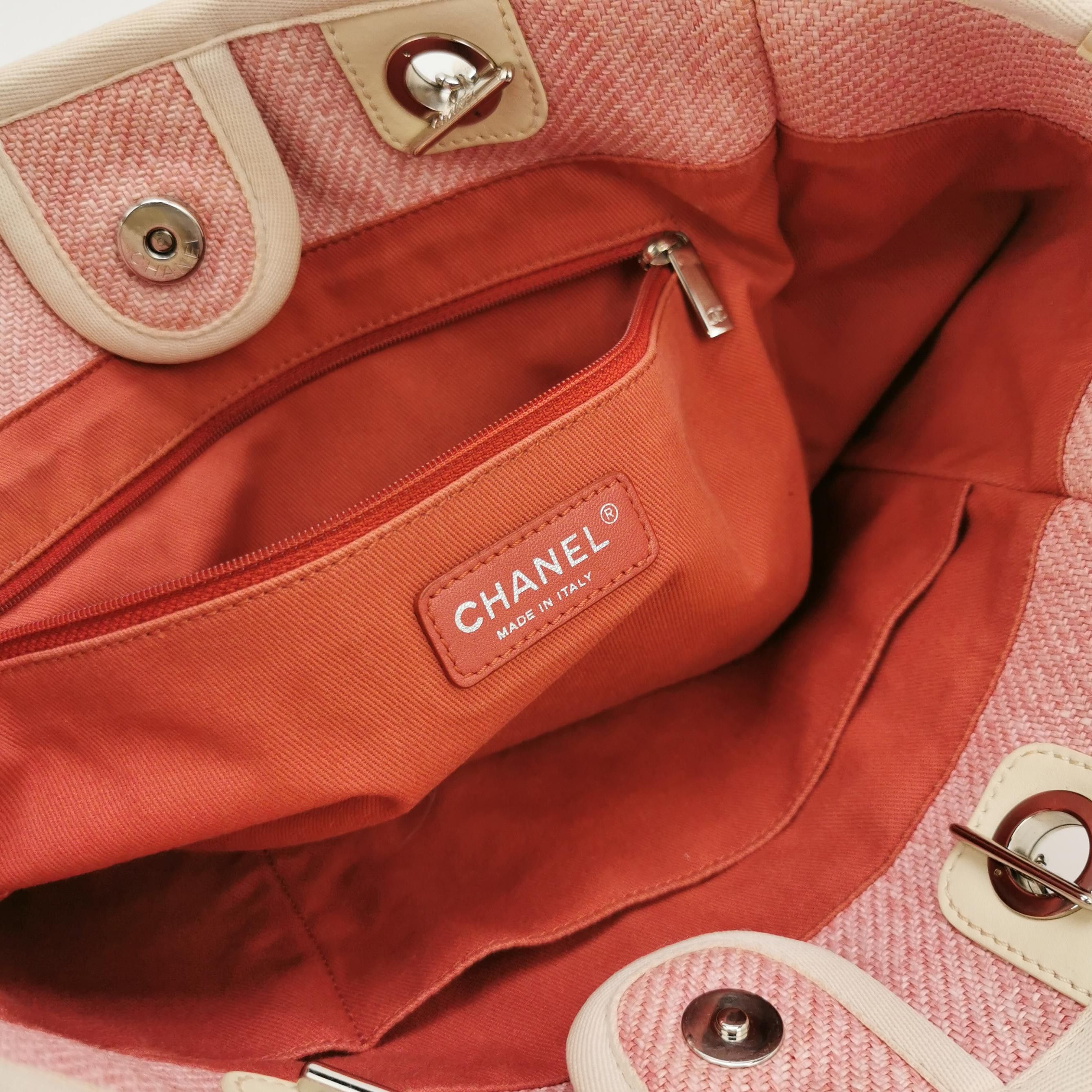 Chanel Chanel Women os Shoulder Bags Size ONE SIZE - 8 Thumbnail