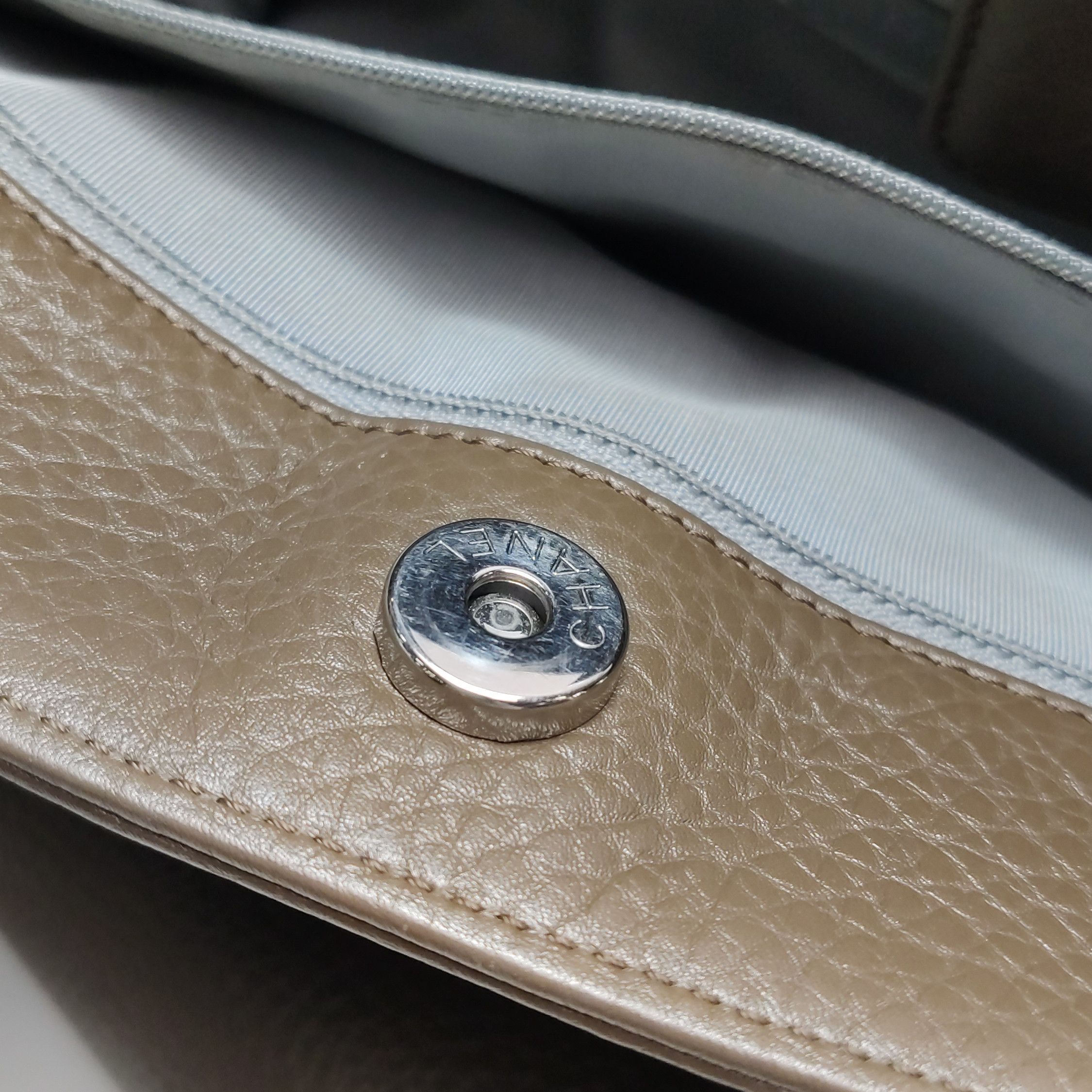 Chanel Chanel Women os Tote Bags Size ONE SIZE - 13 Thumbnail