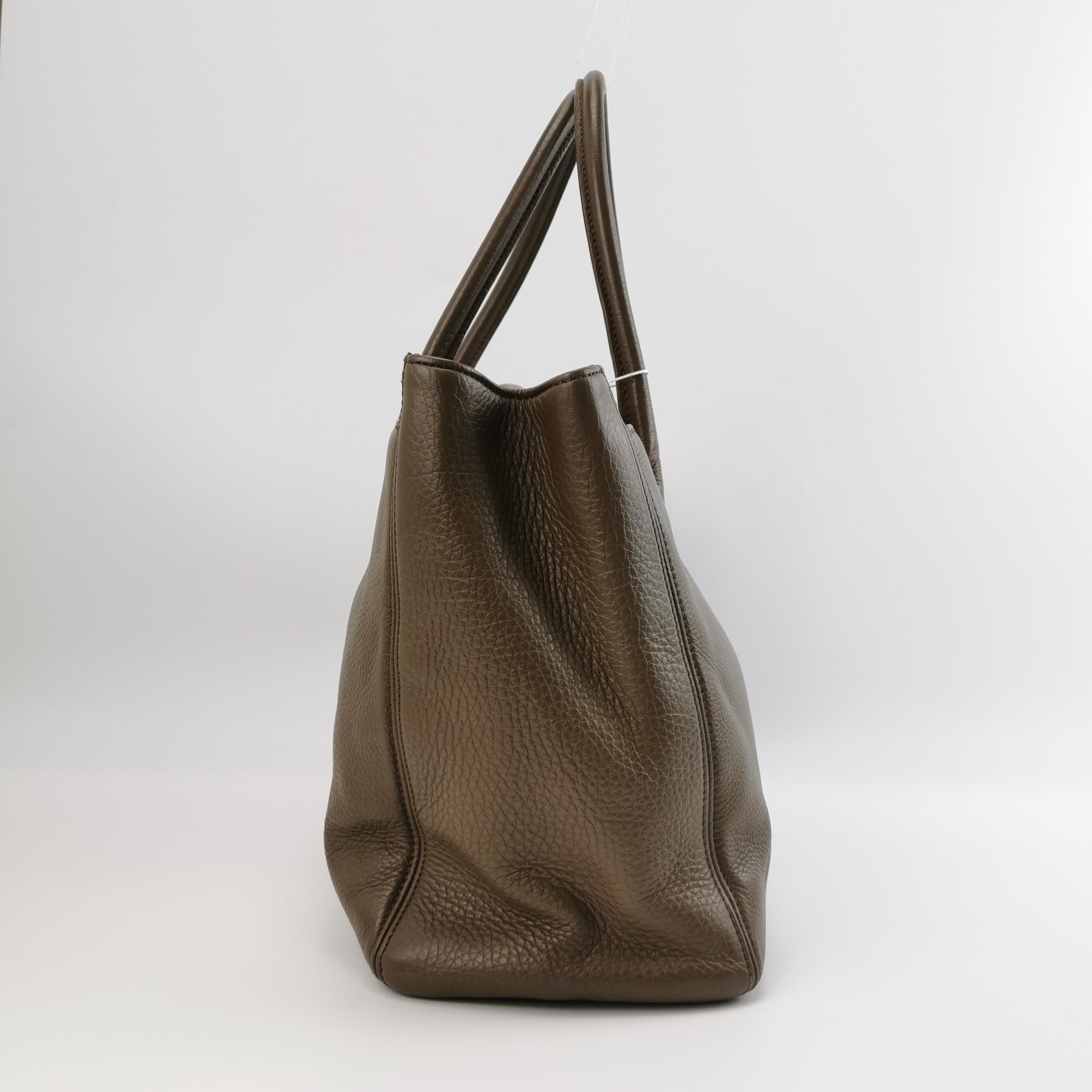 Chanel Chanel Women os Tote Bags Size ONE SIZE - 4 Thumbnail