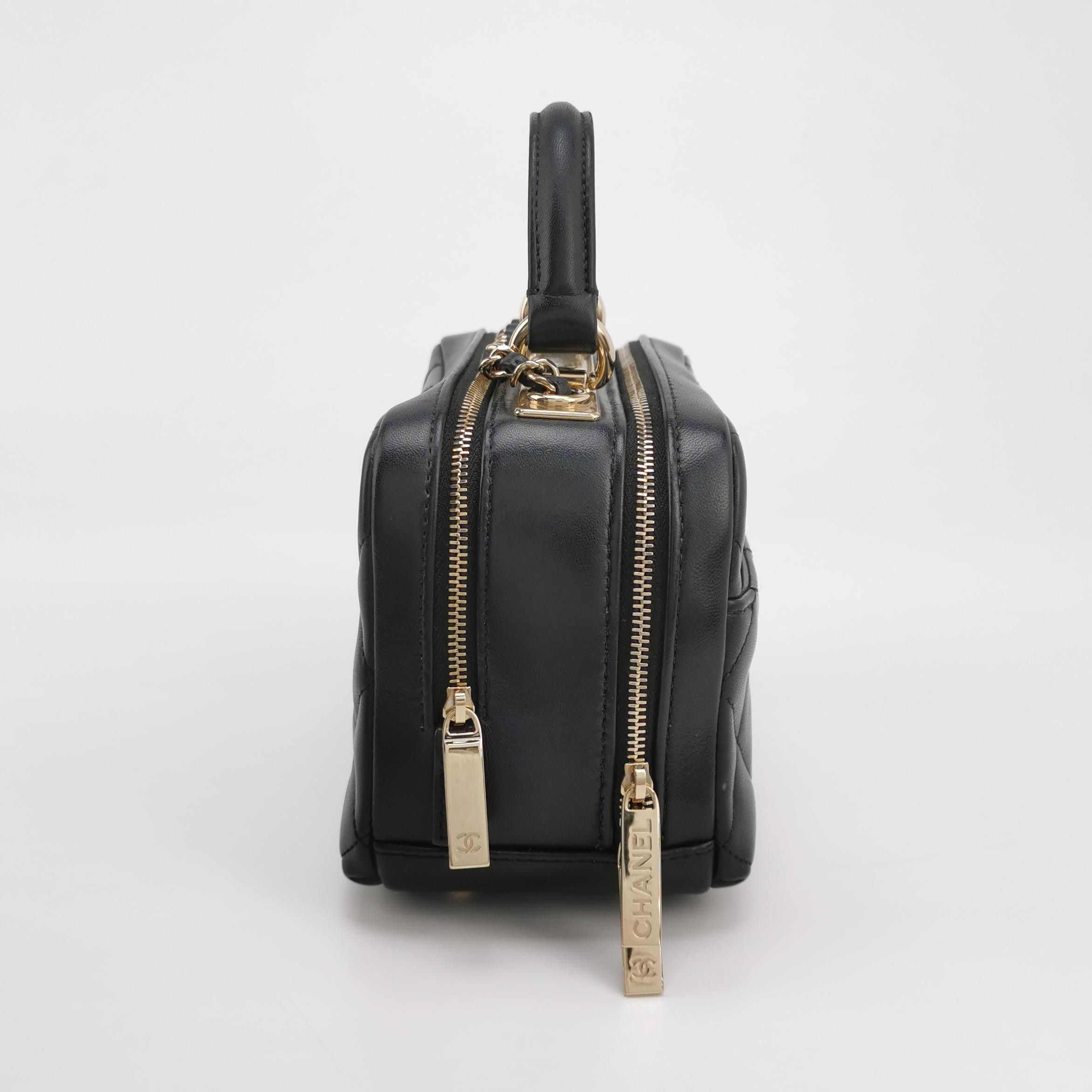 Chanel Chanel Women os Shoulder Bags Size ONE SIZE - 4 Thumbnail
