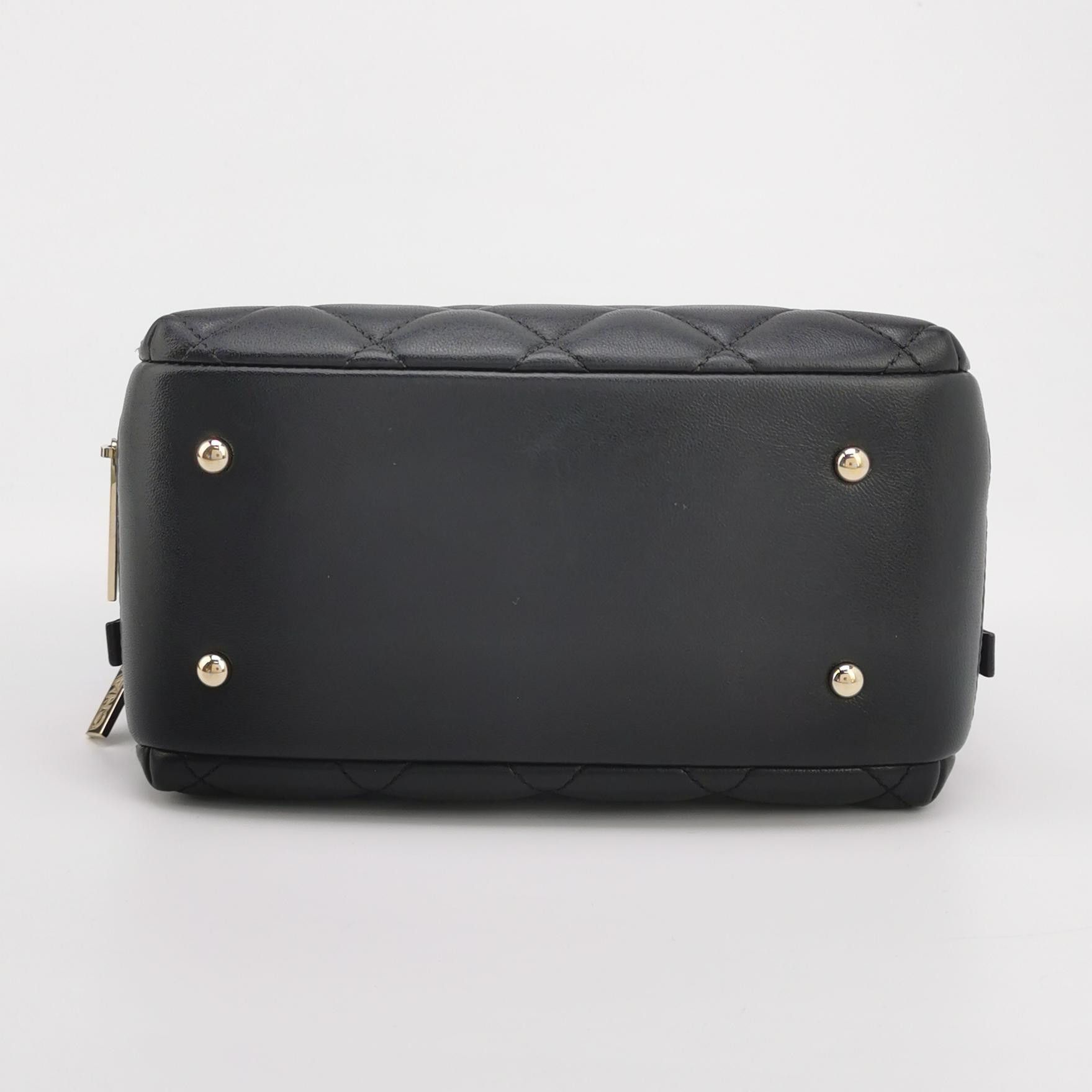 Chanel Chanel Women os Shoulder Bags Size ONE SIZE - 6 Thumbnail