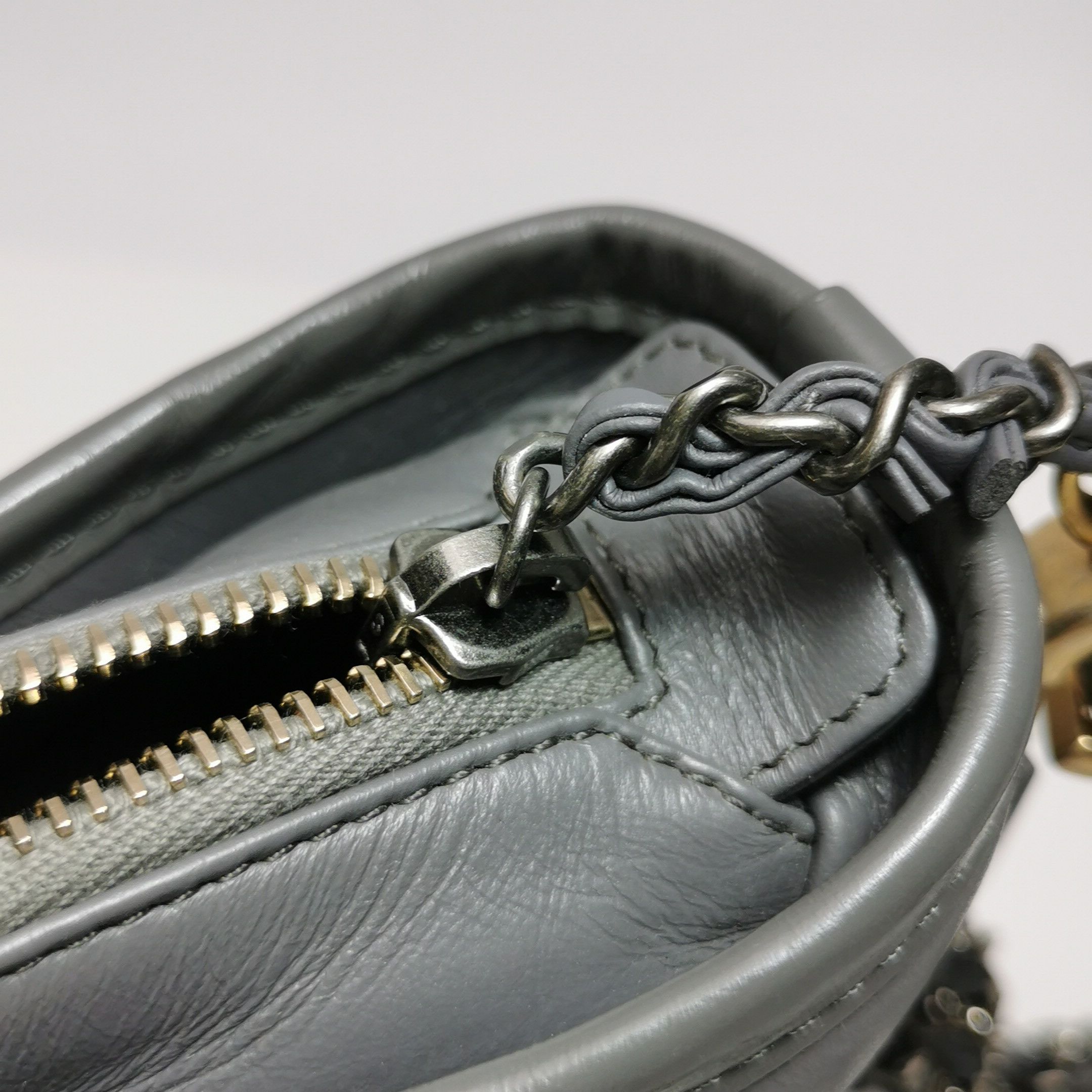 Chanel Chanel Women os Crossbody Bags Size ONE SIZE - 10 Thumbnail