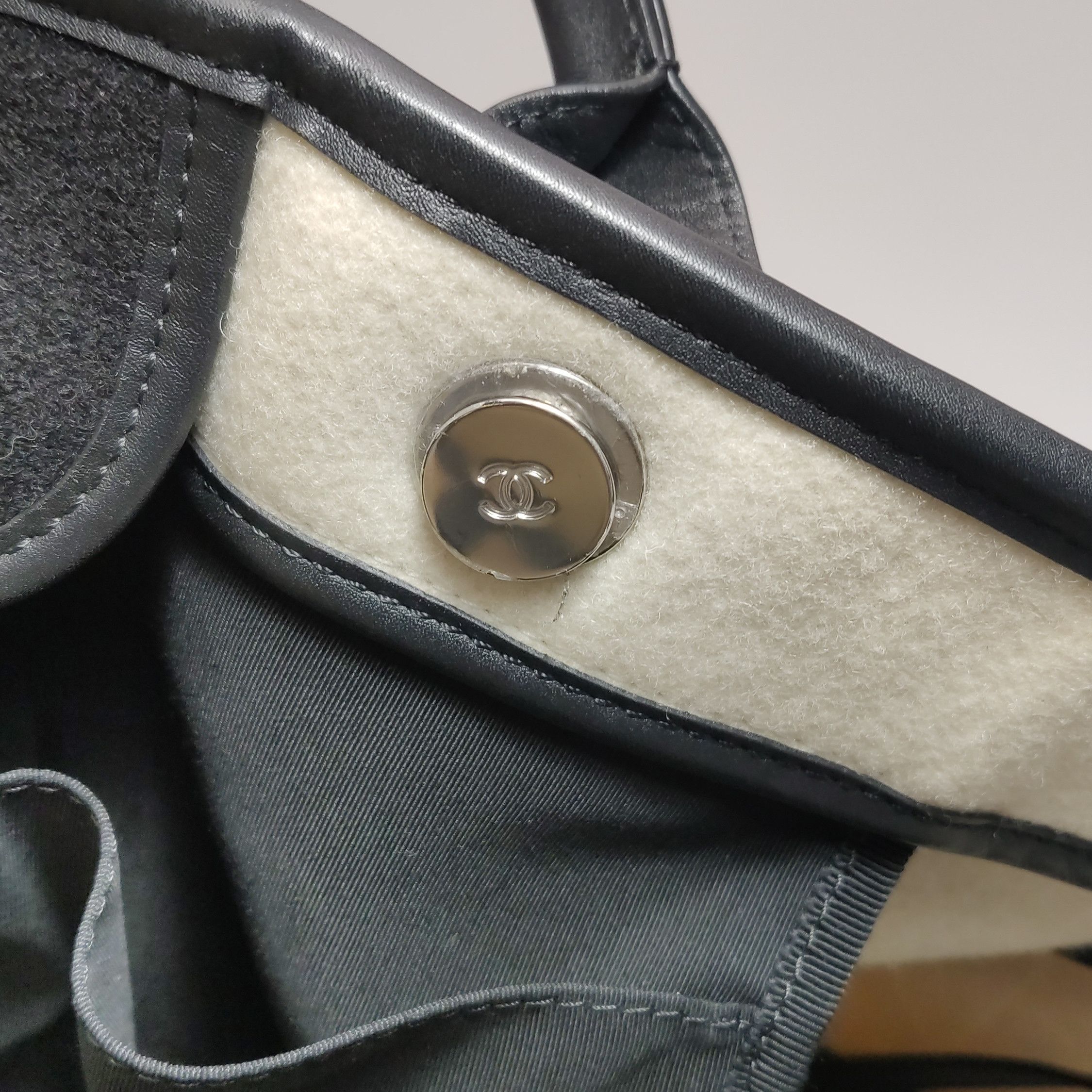 Chanel Chanel Women os Shoulder Bags Size ONE SIZE - 16 Thumbnail