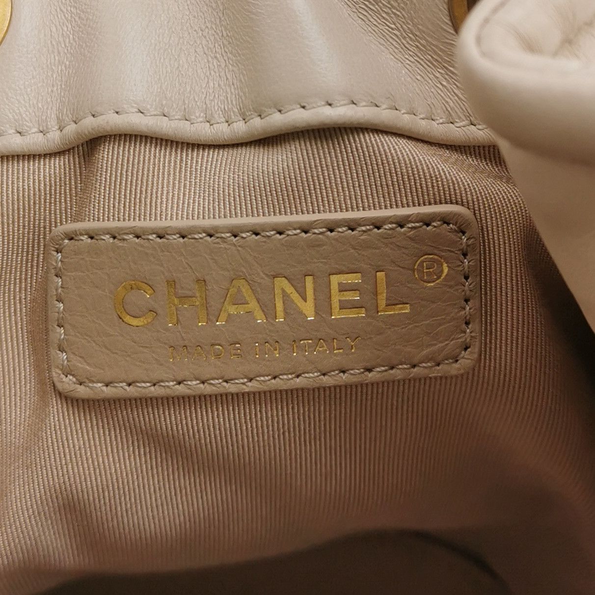 Chanel Chanel Women os Shoulder Bags Size ONE SIZE - 8 Thumbnail